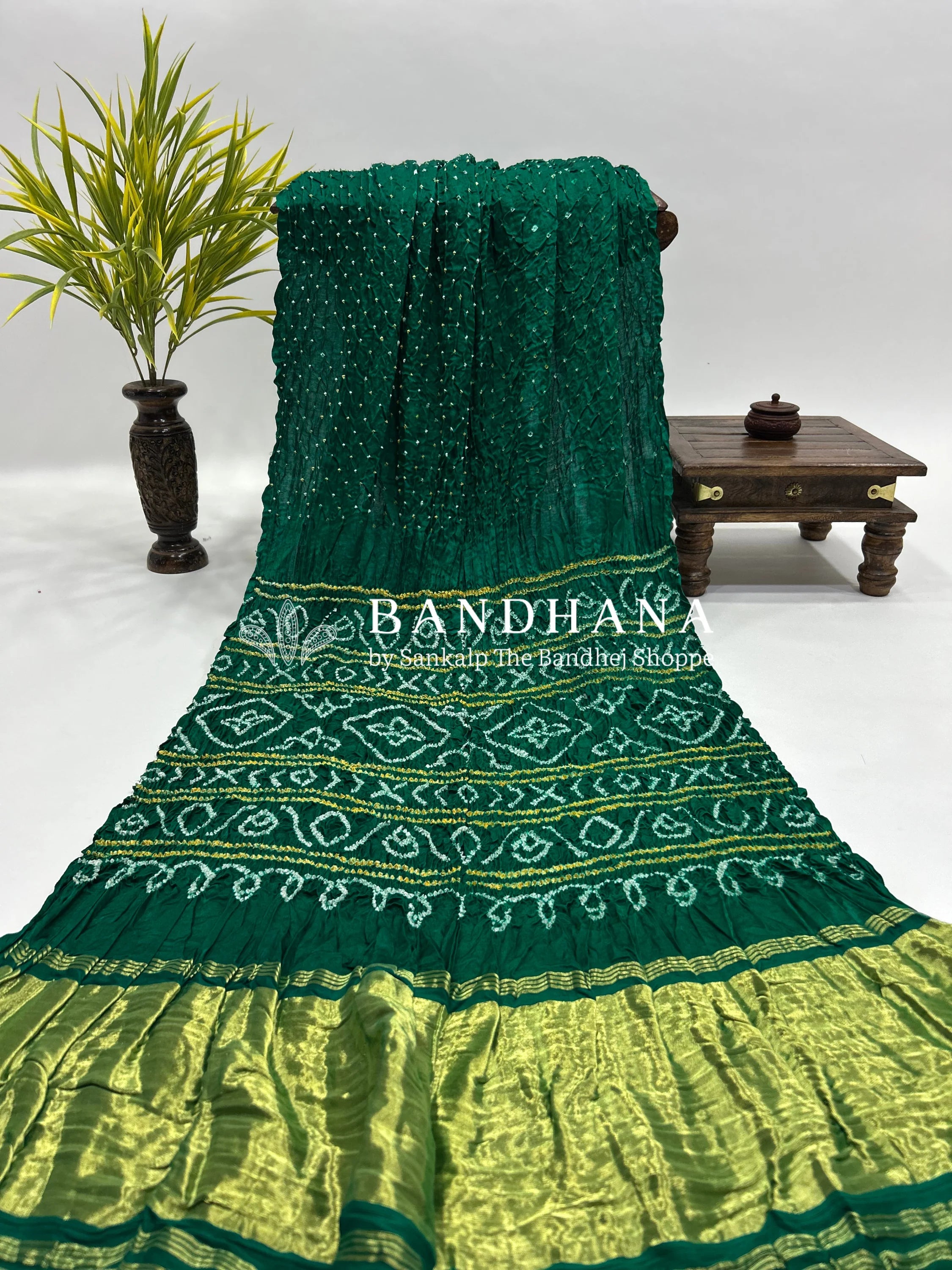 Bottle Green Gajji Silk Single Dot Bandhani Saree green / Gajji Silk Sarees