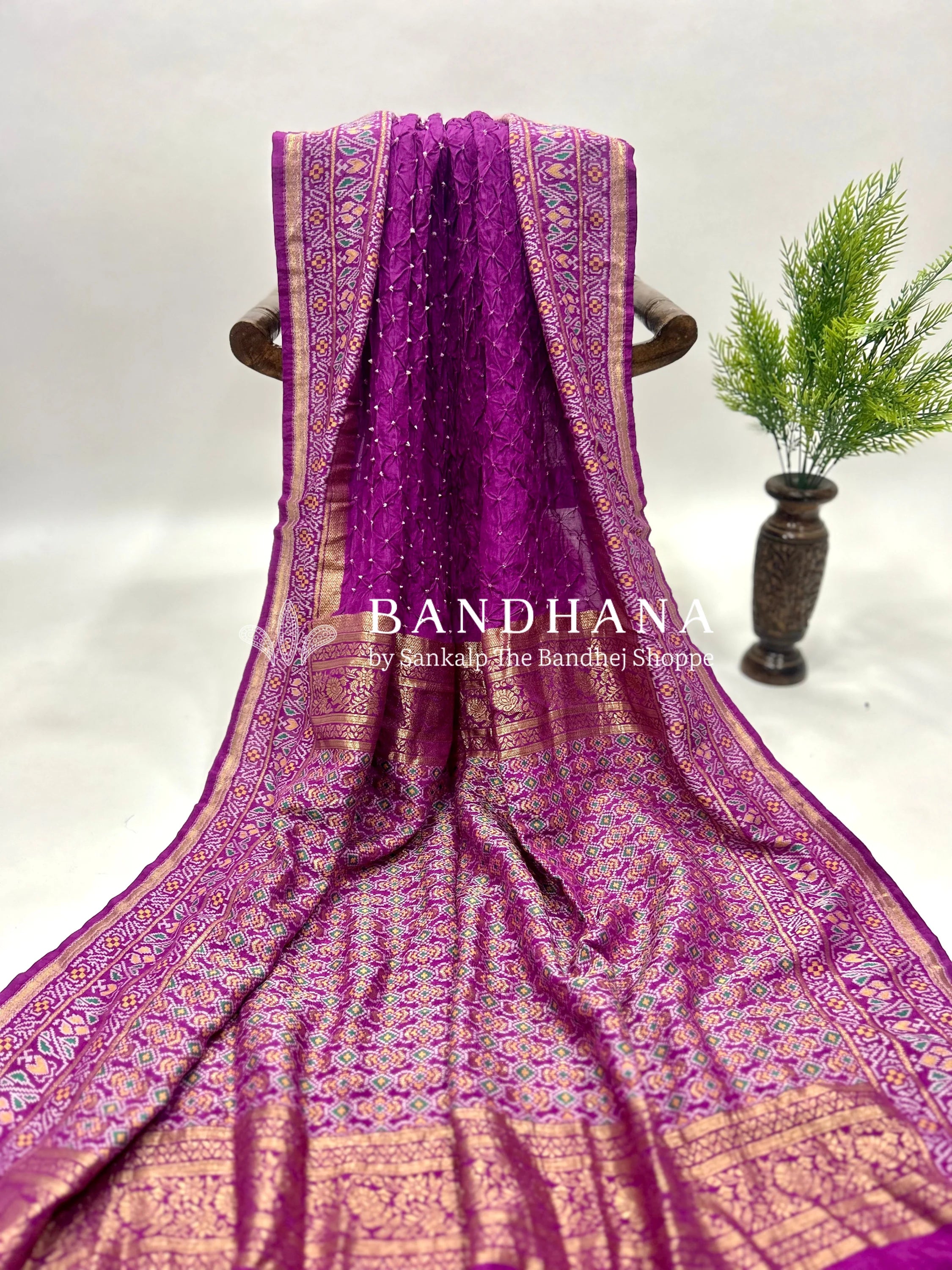 Brinjal Color Malai Silk Single Dot Bandhani Saree darkmagenta / Malai Silk Sarees