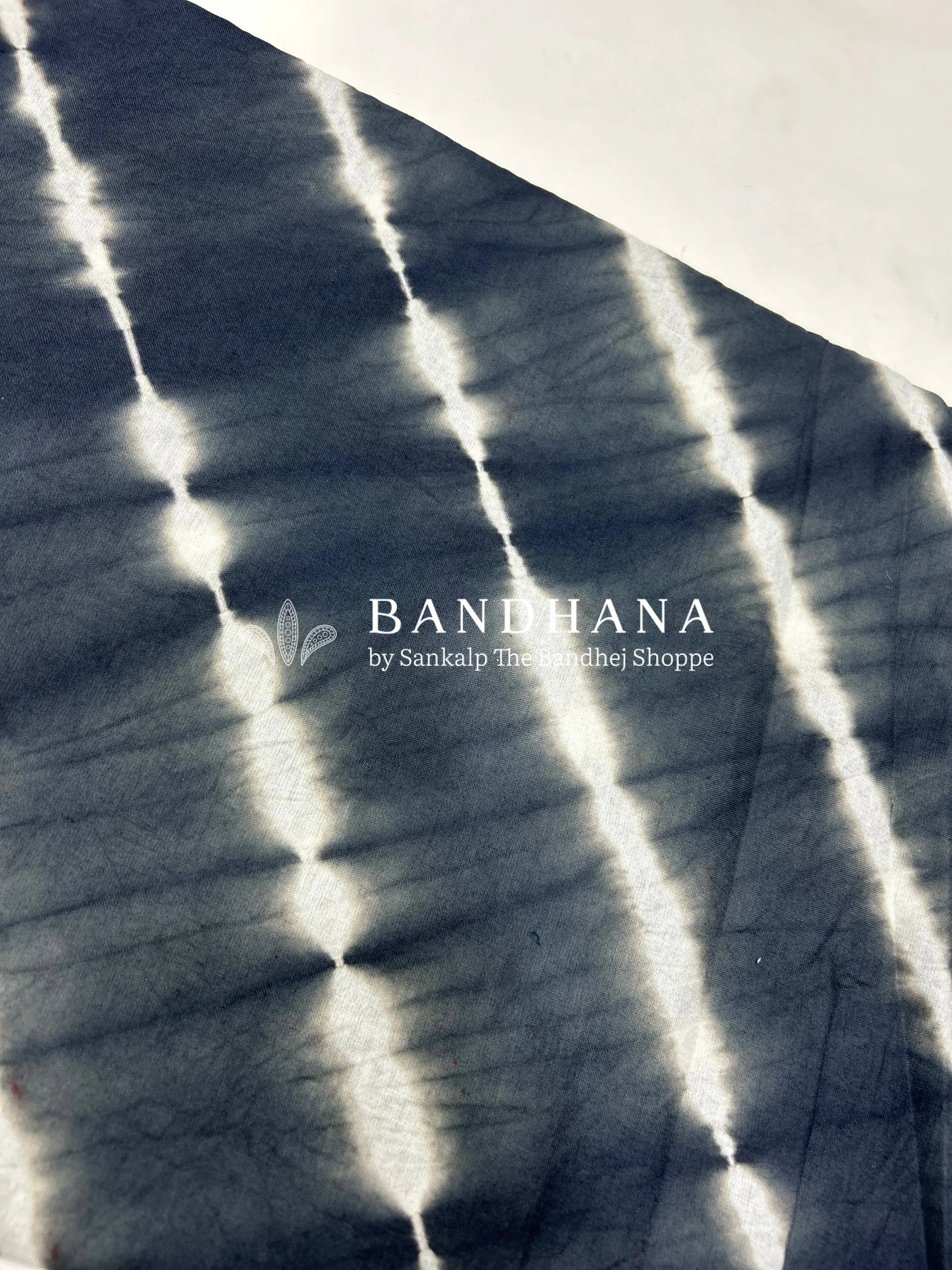 Grey-Maroon Cotton Laheriya Dress Material maroon / Cotton Dresses