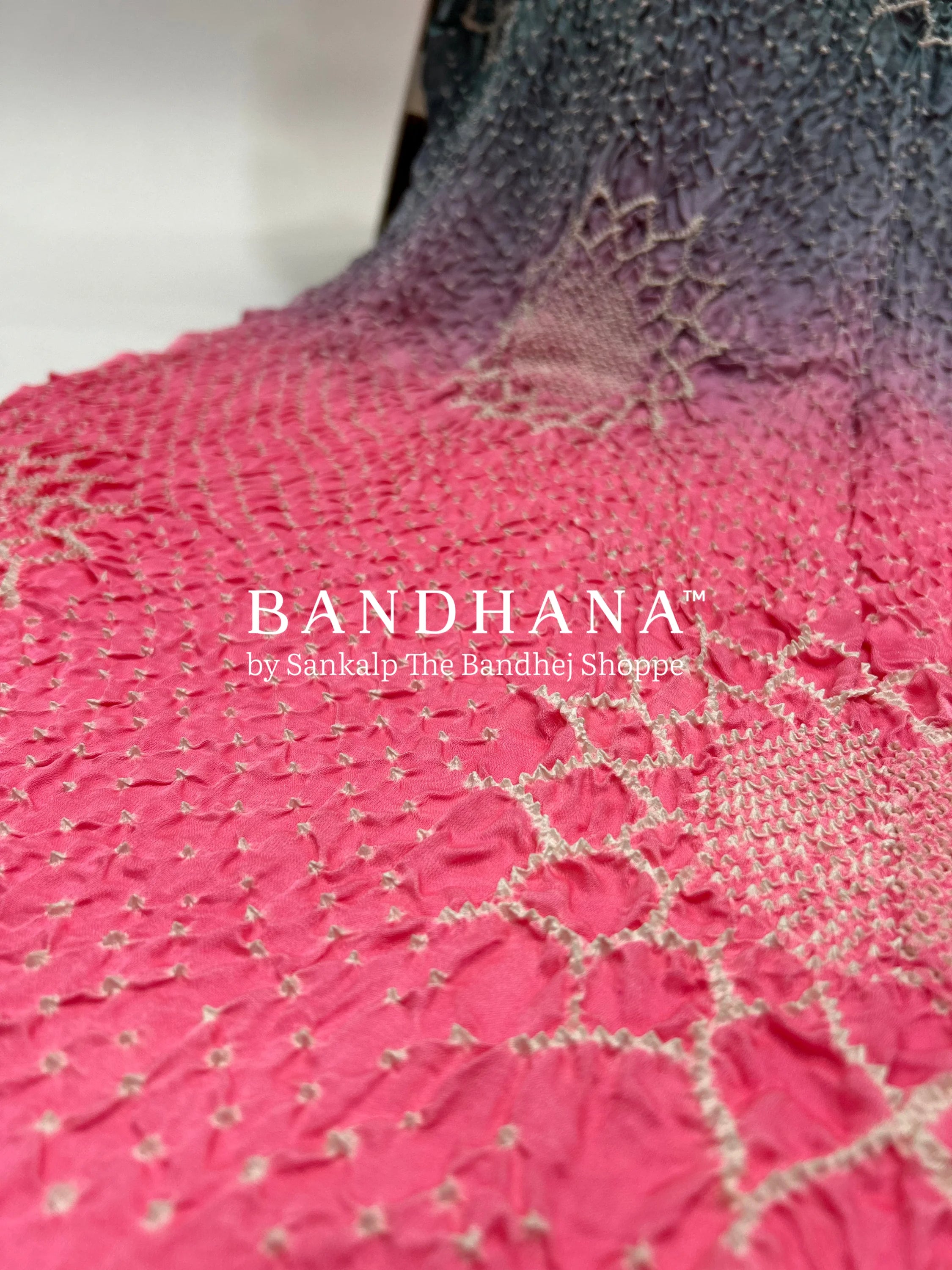 Grey-Pink Gajji Silk Lotus Bandhani Dupatta grey / Gajji Silk Dupattas