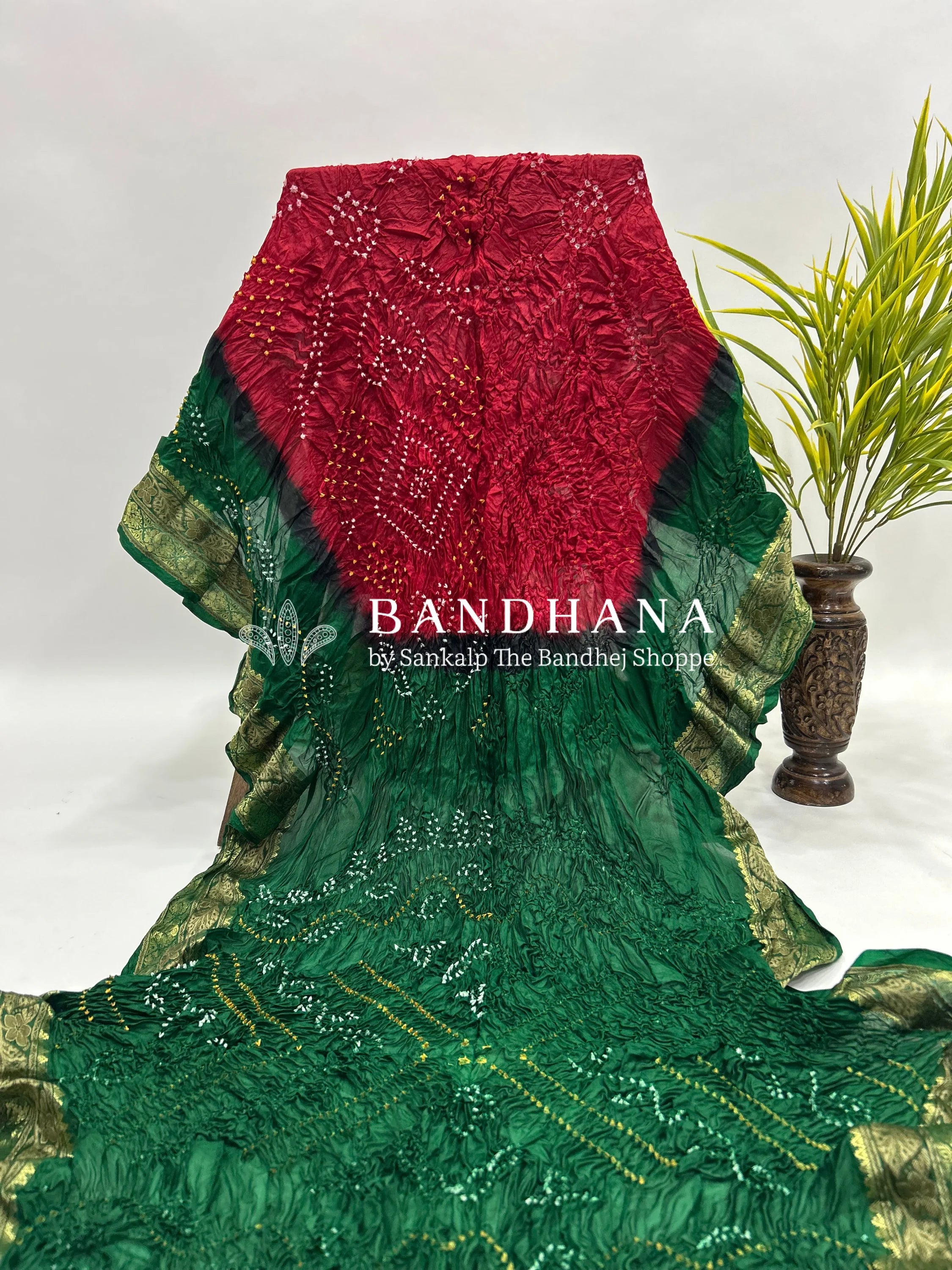 Maroon & Green Soft Silk Resham Palav Bandhani Saree green / Soft Silk Sarees