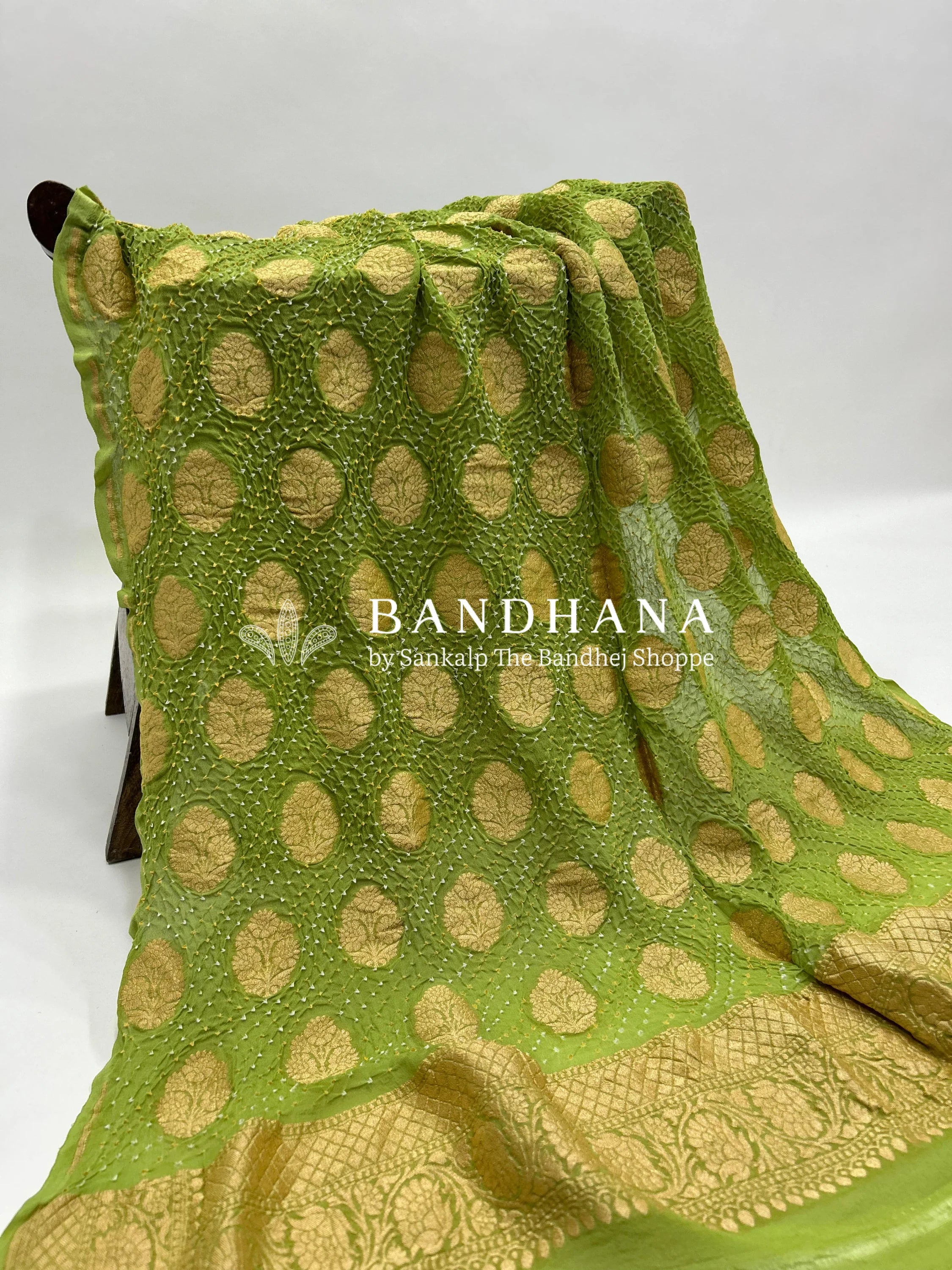 Parrot Green Georgette Banarasi Bandhani Kurti Material green / Georgette Dresses