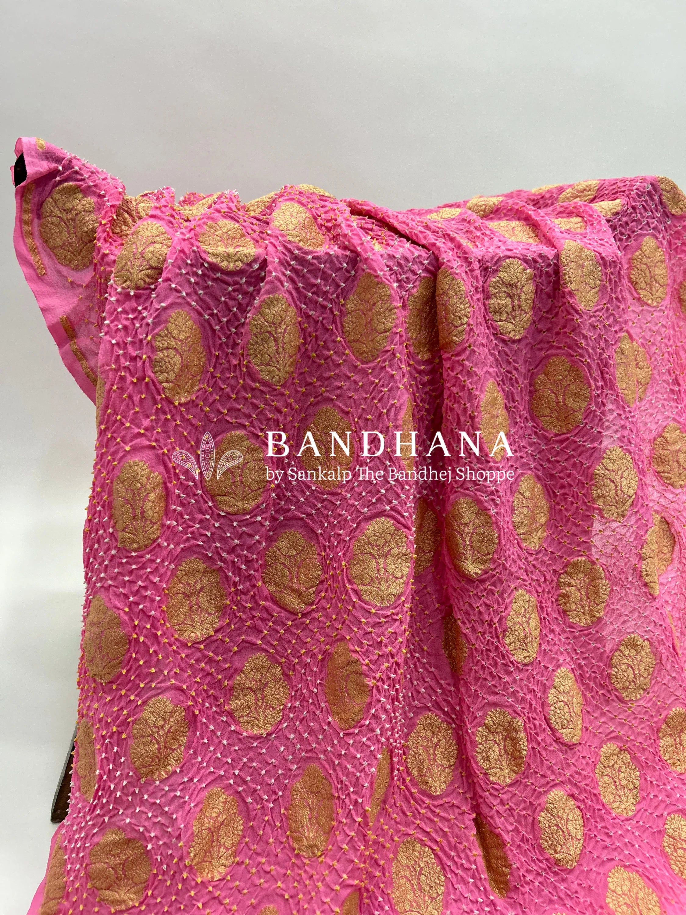Pink Georgette Banarasi Bandhani Kurti Material pink / Georgette Dresses