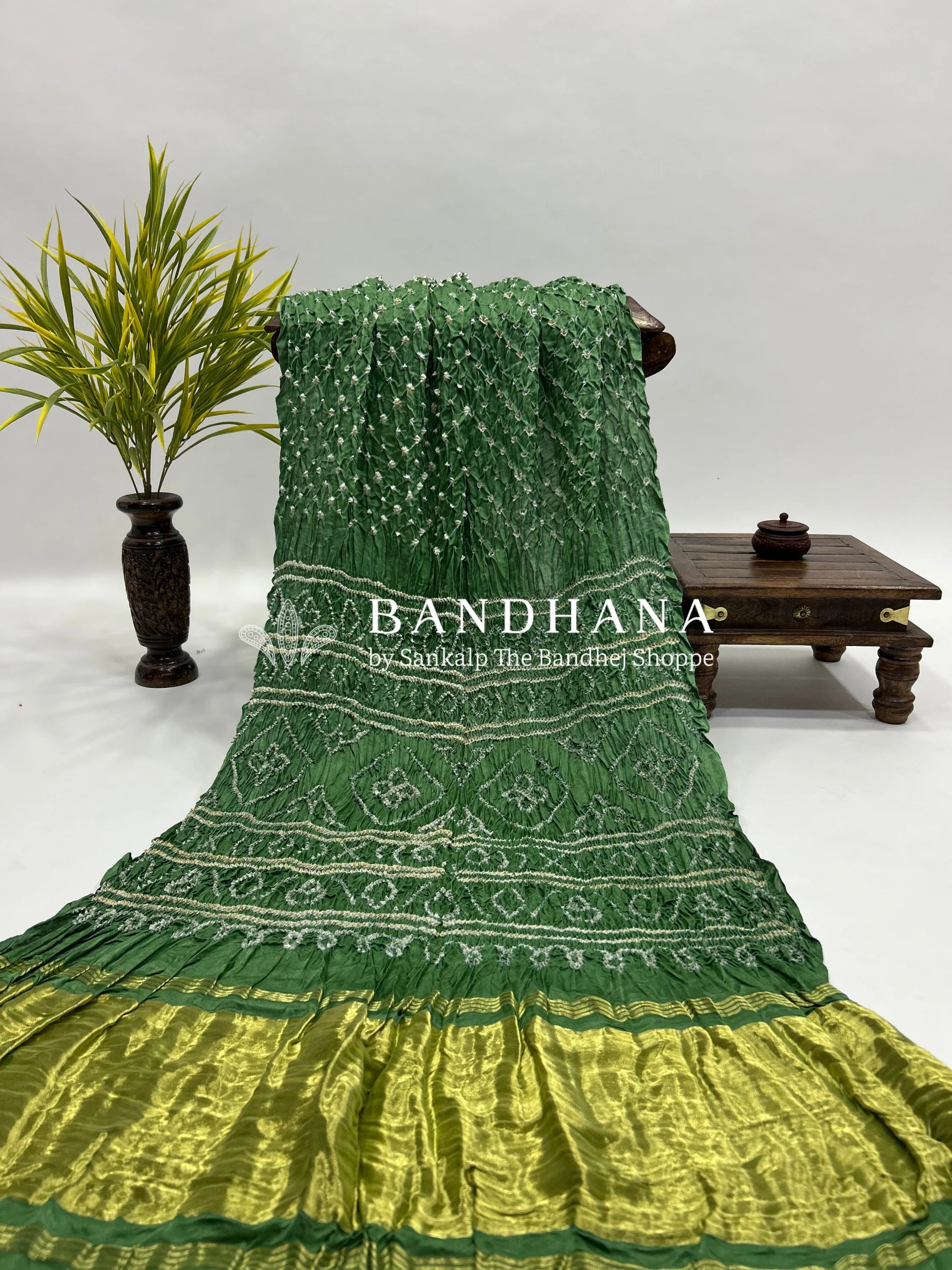 Pista Gajji Silk Single Dot Bandhani Saree green / Gajji Silk Sarees