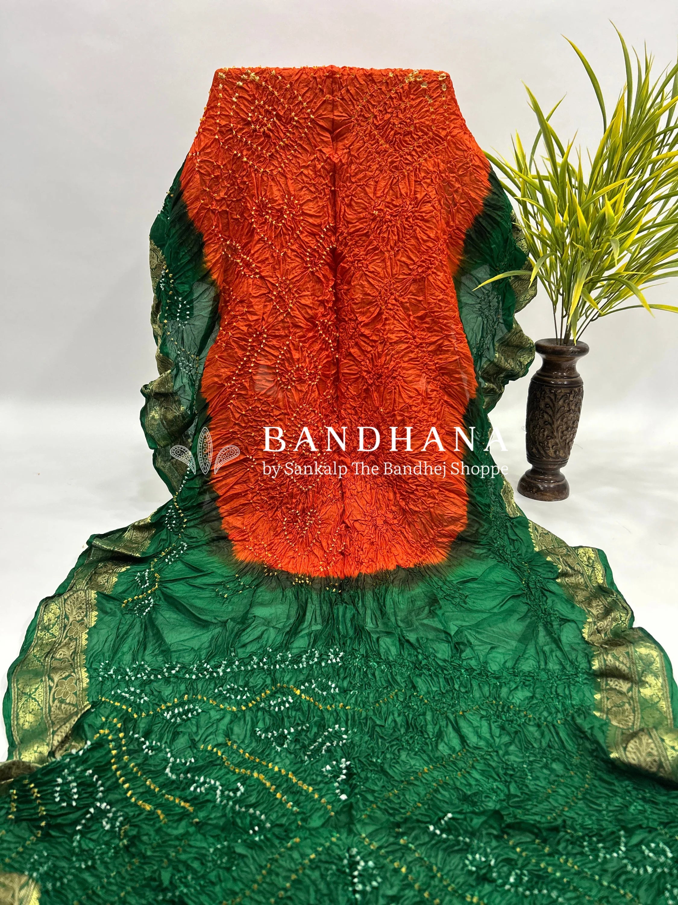 Rust & Green Soft Silk Resham Palav Bandhani Saree orangered / Soft Silk Sarees