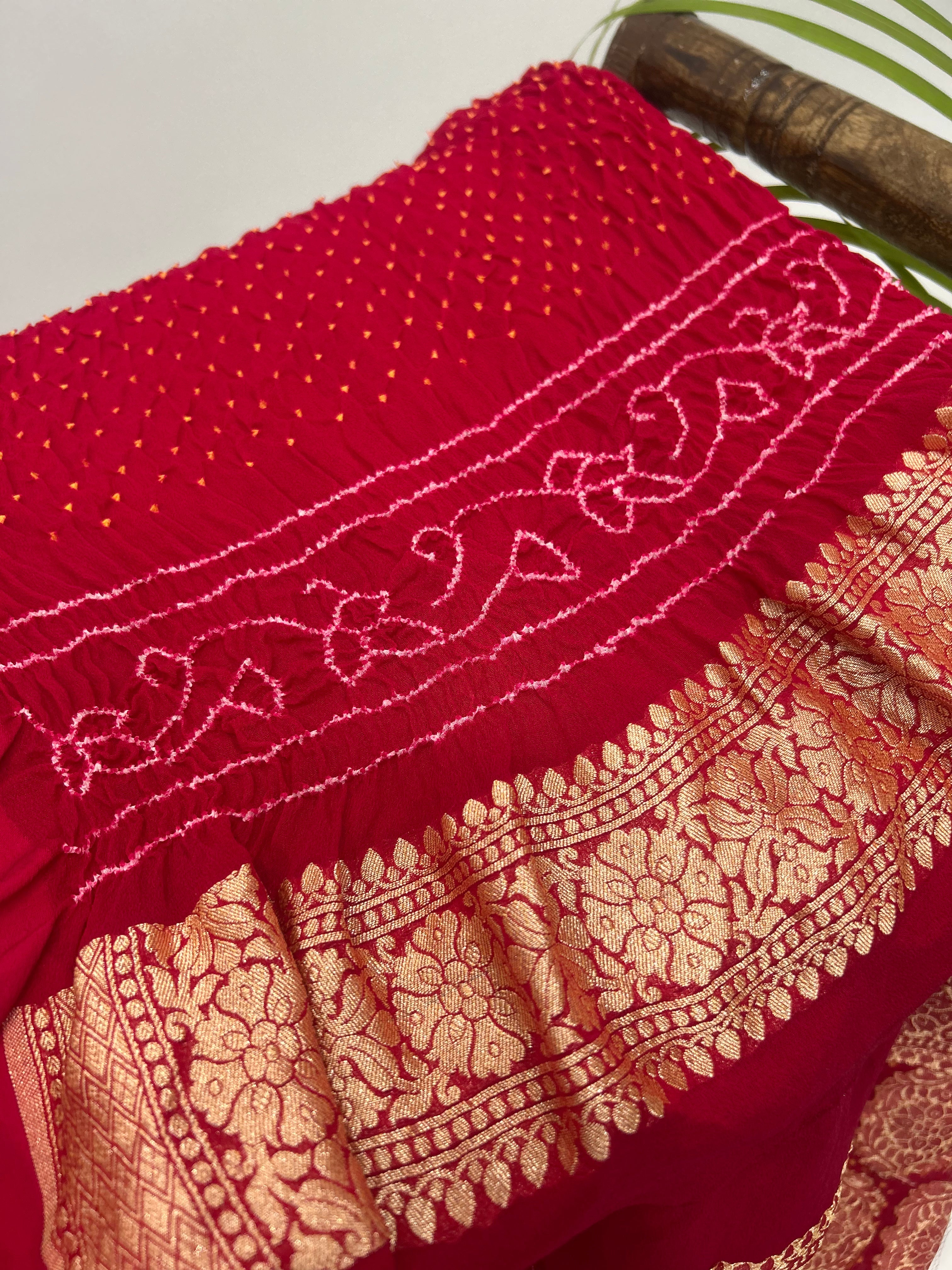 Strawberry Pink Georgette Bananrasi All Over Rai Bandhani Saree Sarees