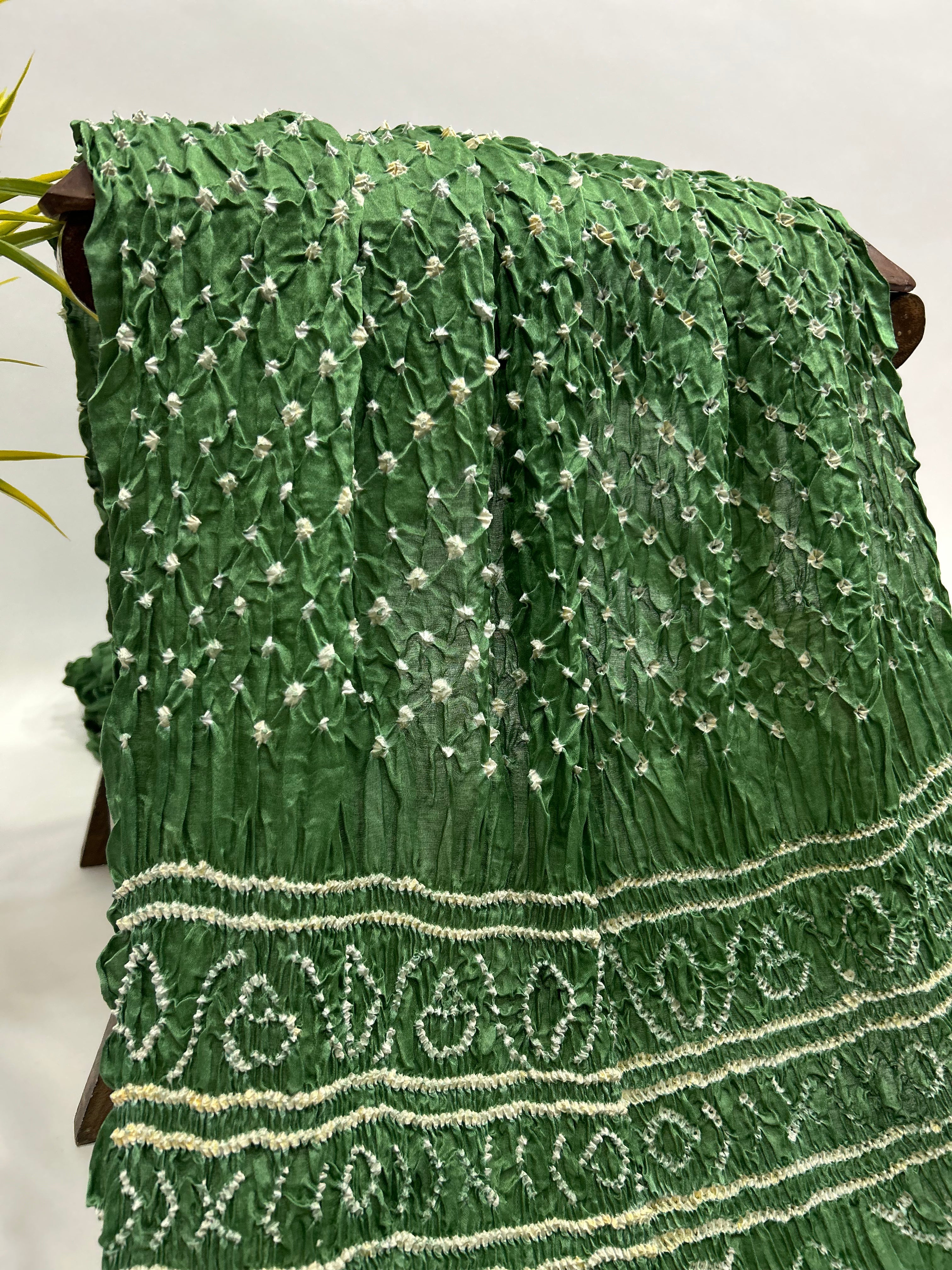 Pista Gajji Silk Single Dot Bandhani Saree green / Gajji Silk Sarees