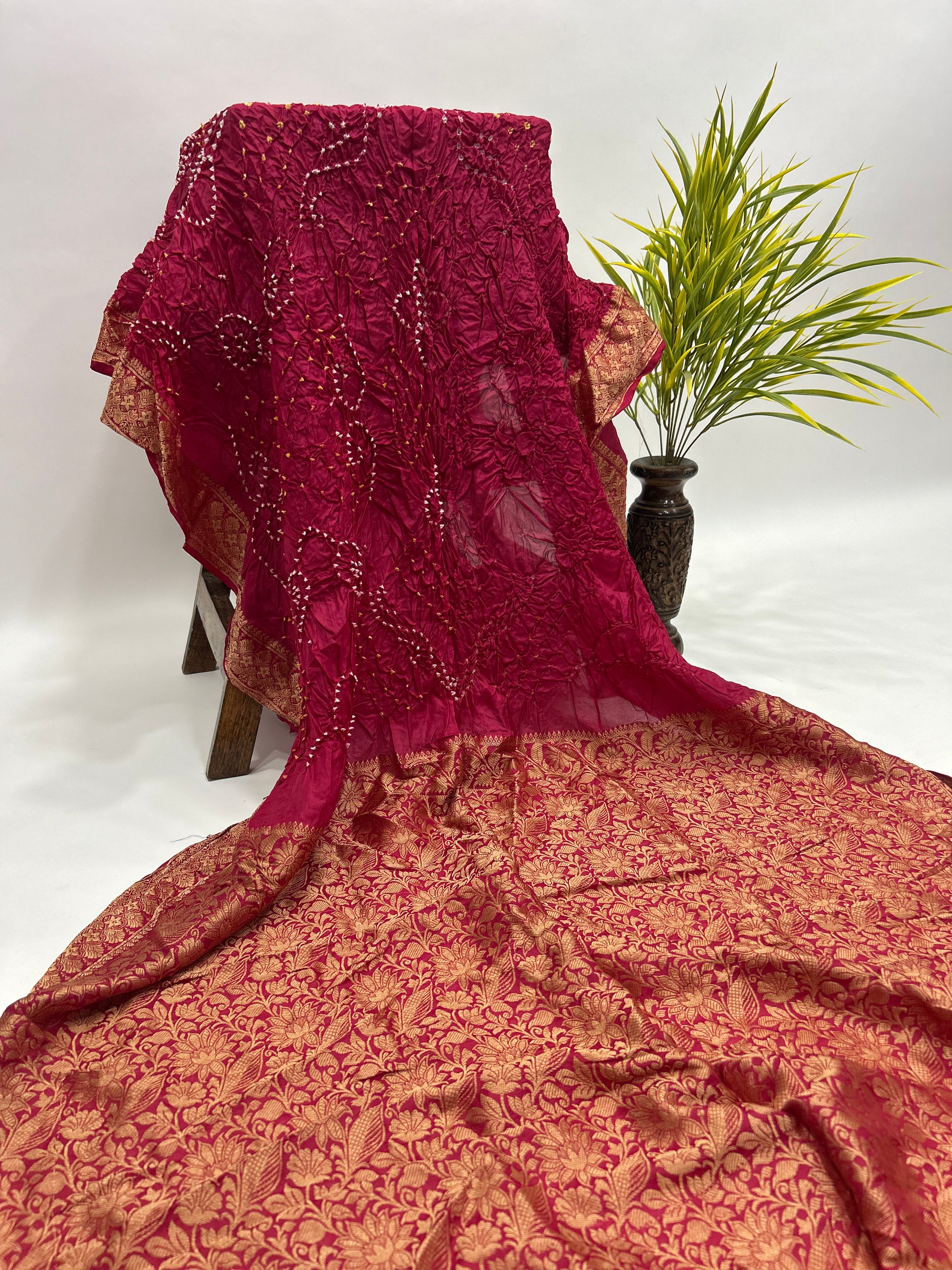 Maroon Soft Silk Resham Palav Bandhani Saree maroon / Soft Silk Sarees