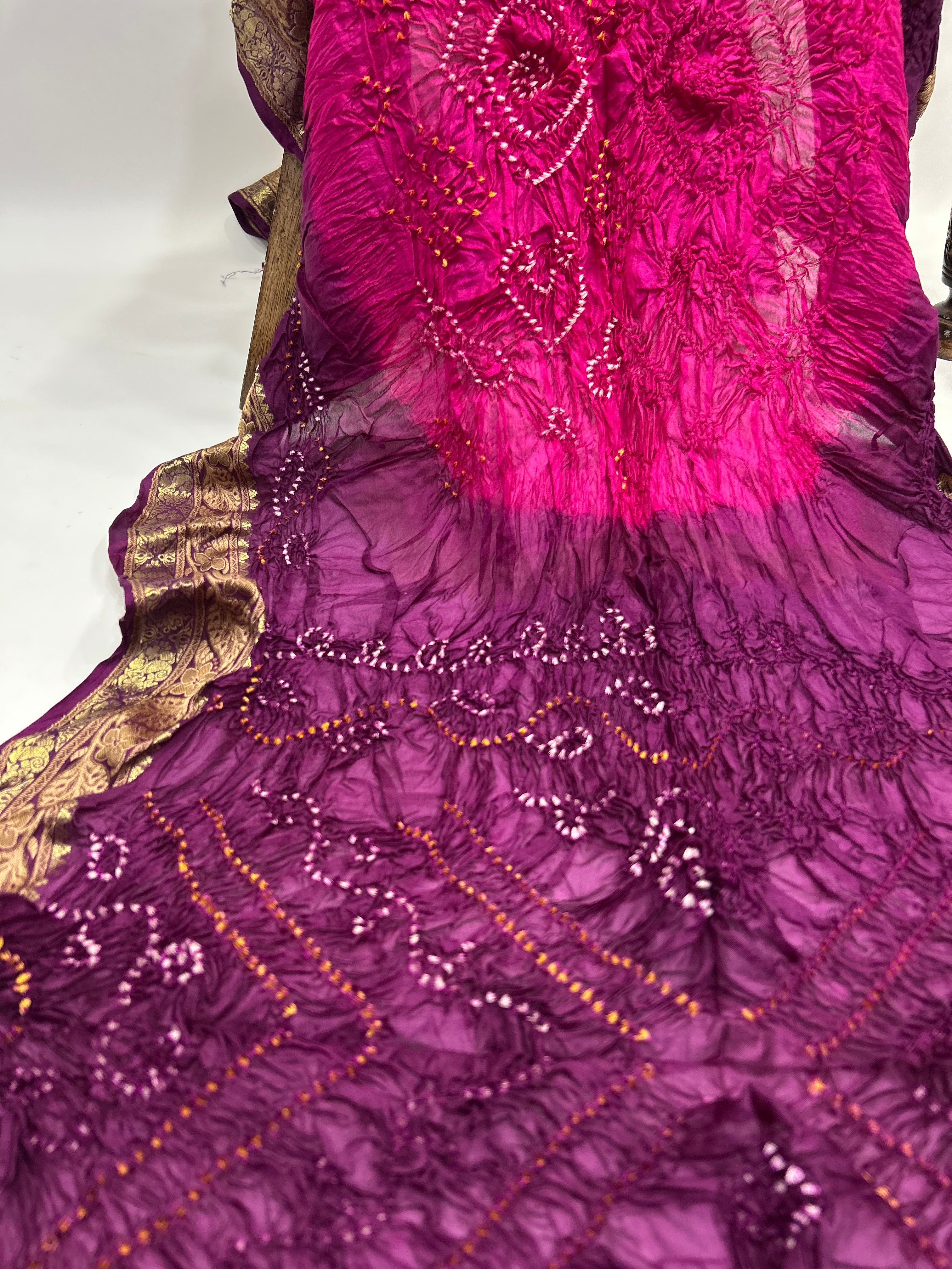 Rani & Magenta Soft Silk Resham Palav Bandhani Saree magenta / Soft Silk Sarees
