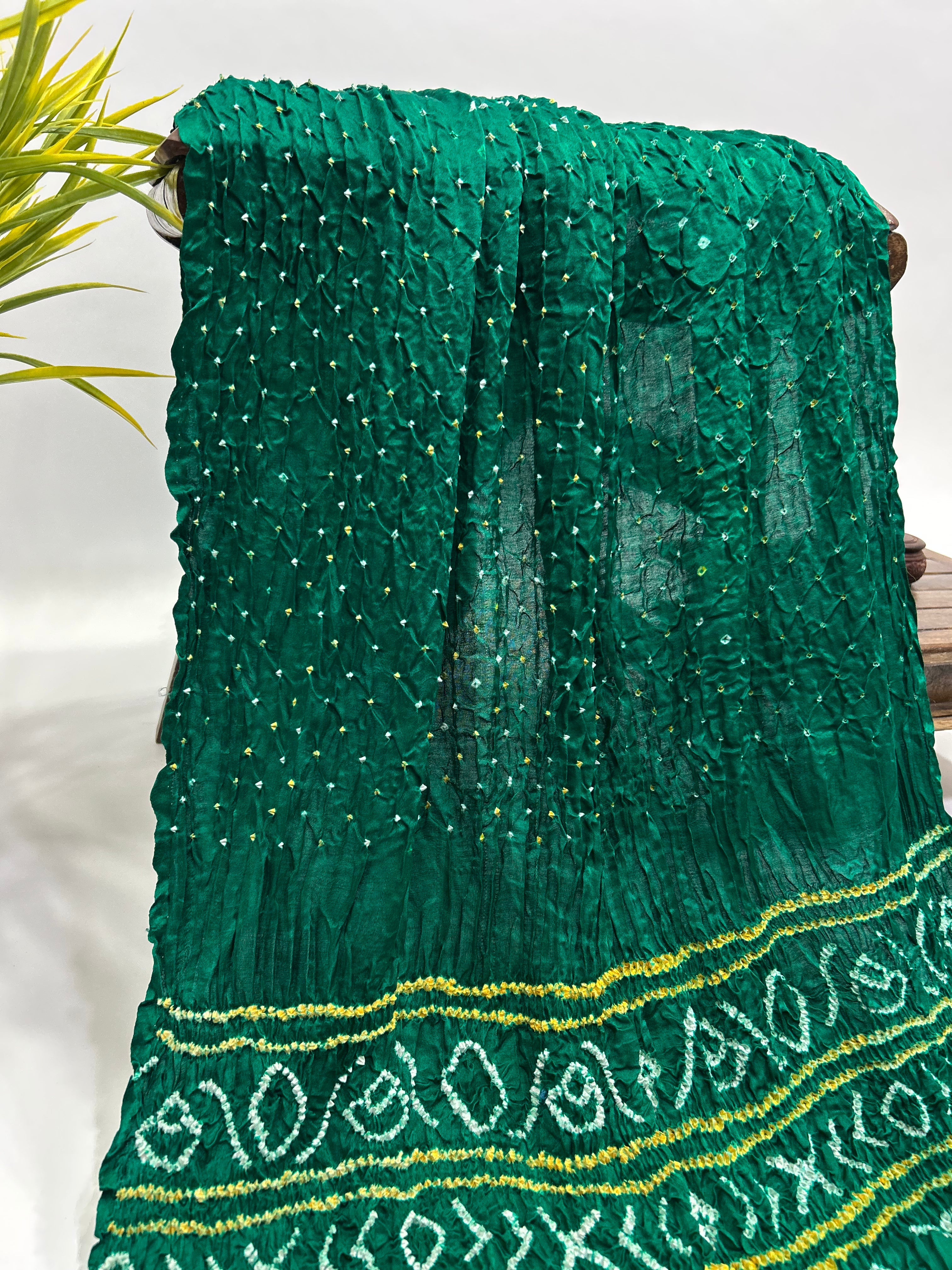 Bottle Green Gajji Silk Single Dot Bandhani Saree green / Gajji Silk Sarees