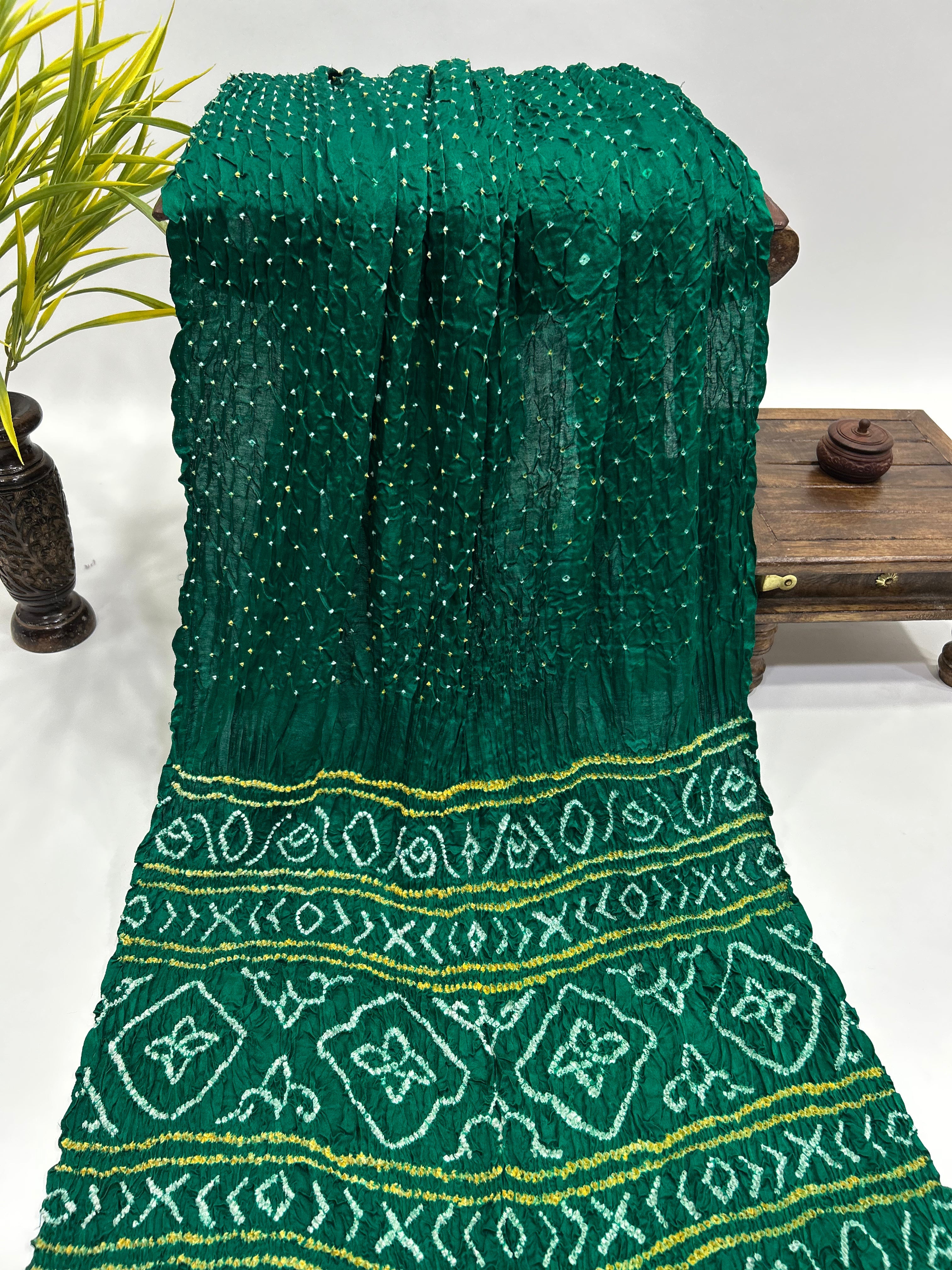 Bottle Green Gajji Silk Single Dot Bandhani Saree green / Gajji Silk Sarees