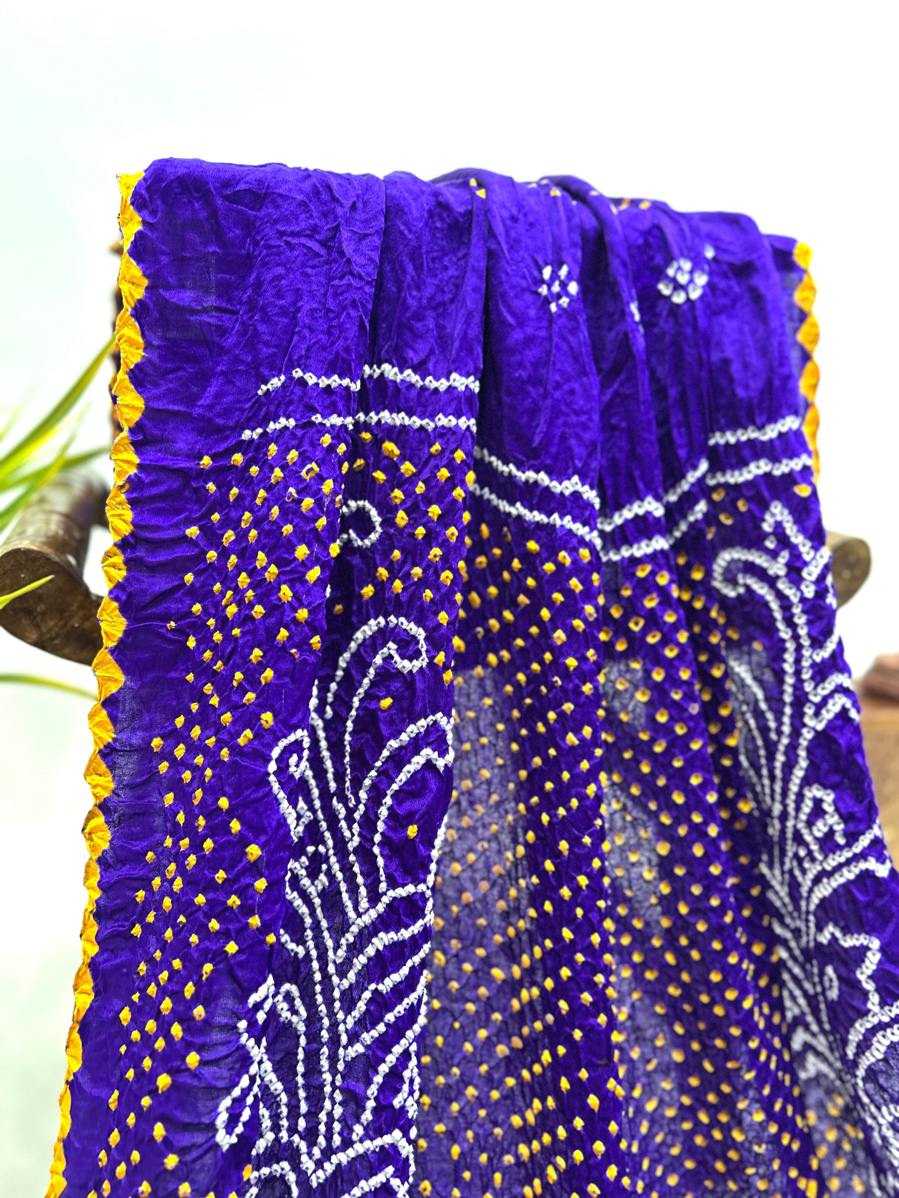 Purple Mor Palav Gajji Designer Bandhani Saree purple / Gajji Silk Sarees