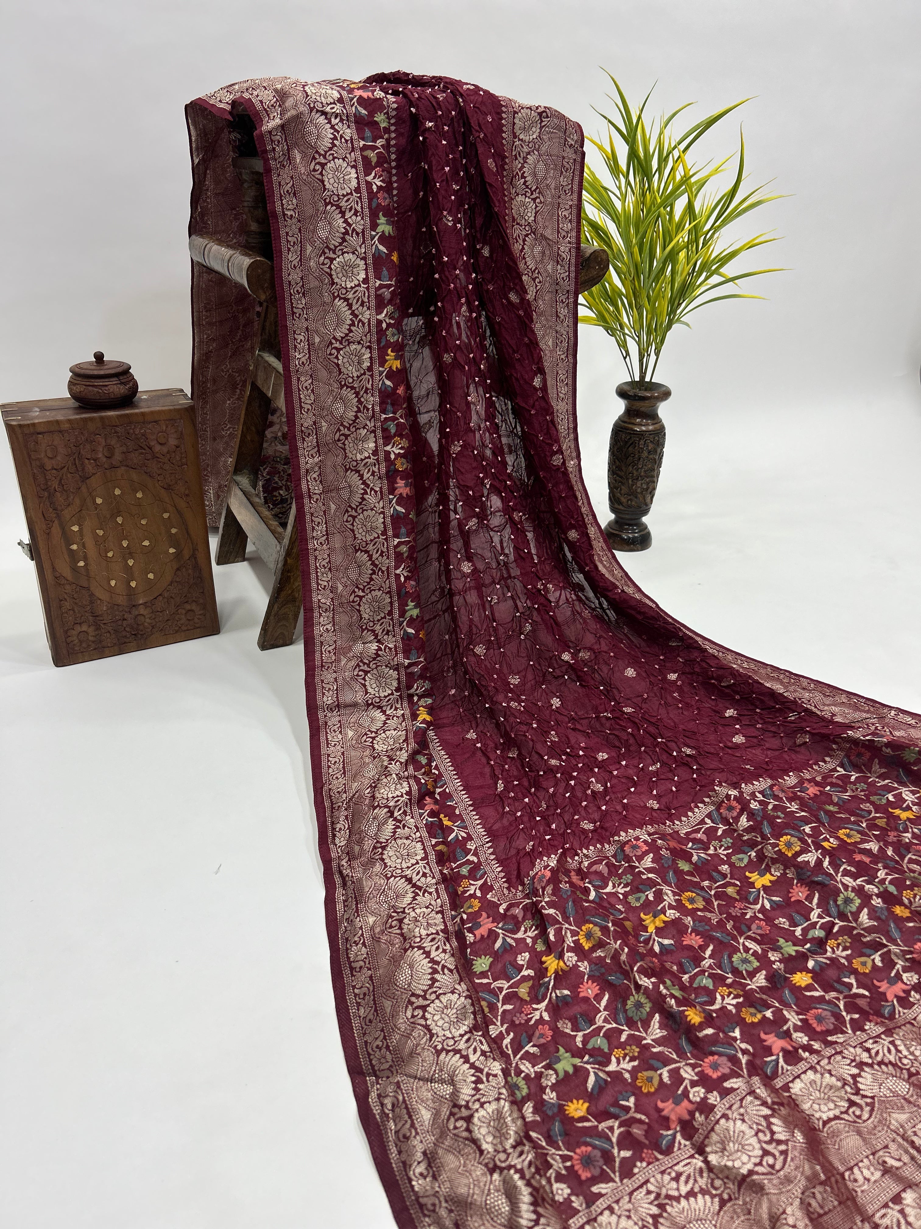 Maroon Art Tussar Silk Bandhani Saree maroon / Tussar Silk Sarees