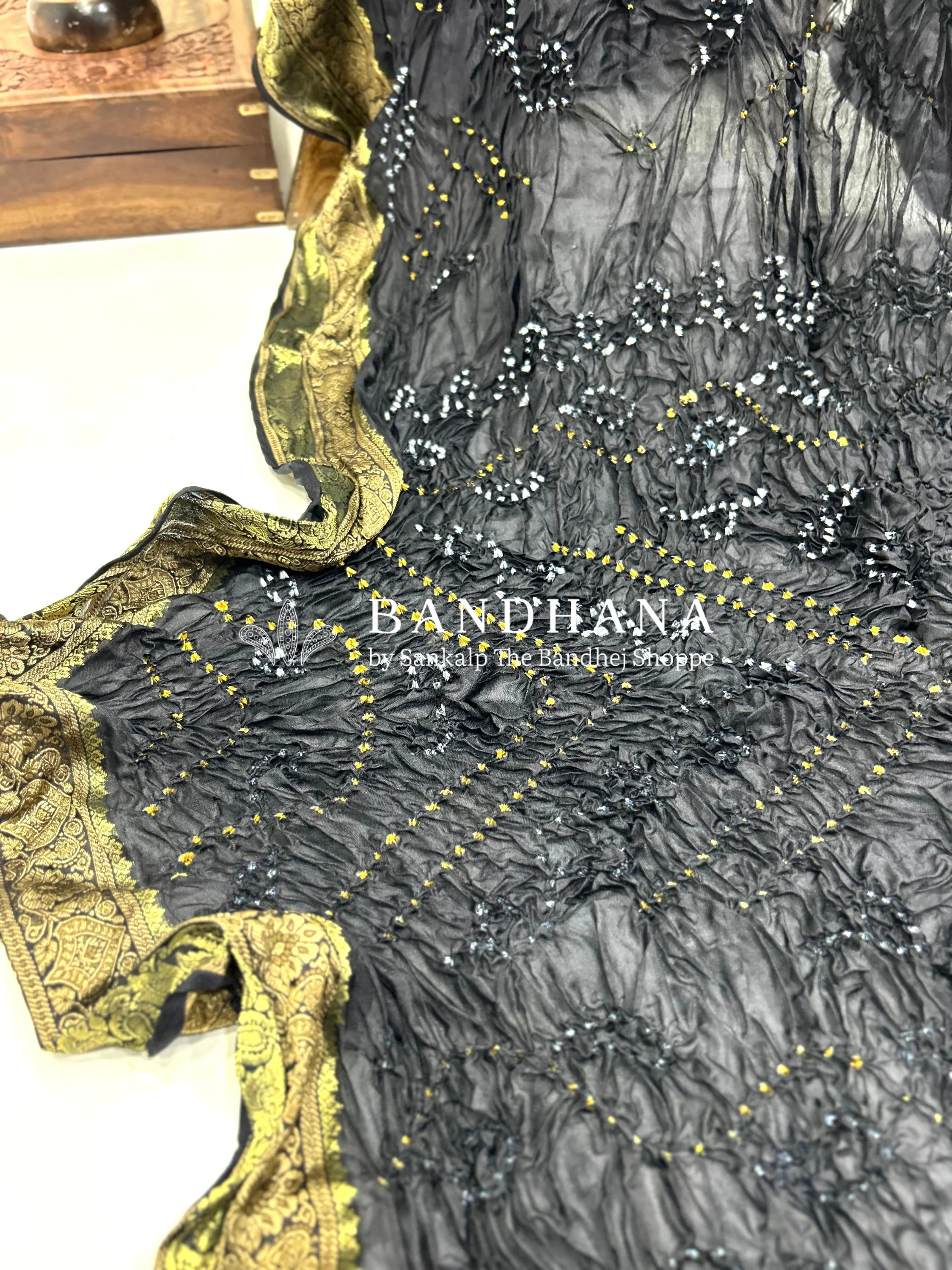 Black Soft Silk Resham Border Bandhani Saree black / Soft Silk Sarees