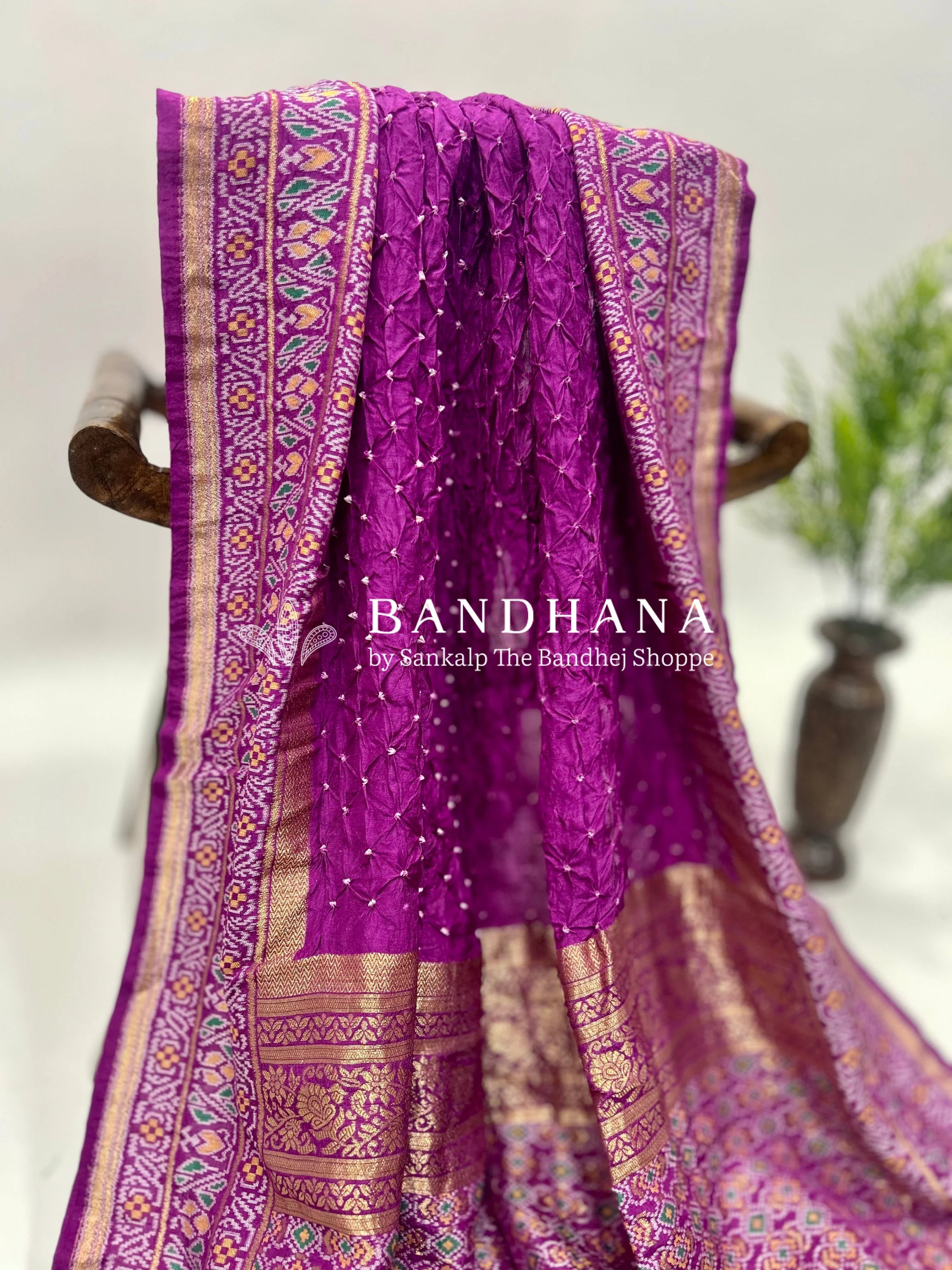 Brinjal Color Malai Silk Single Dot Bandhani Saree darkmagenta / Malai Silk Sarees