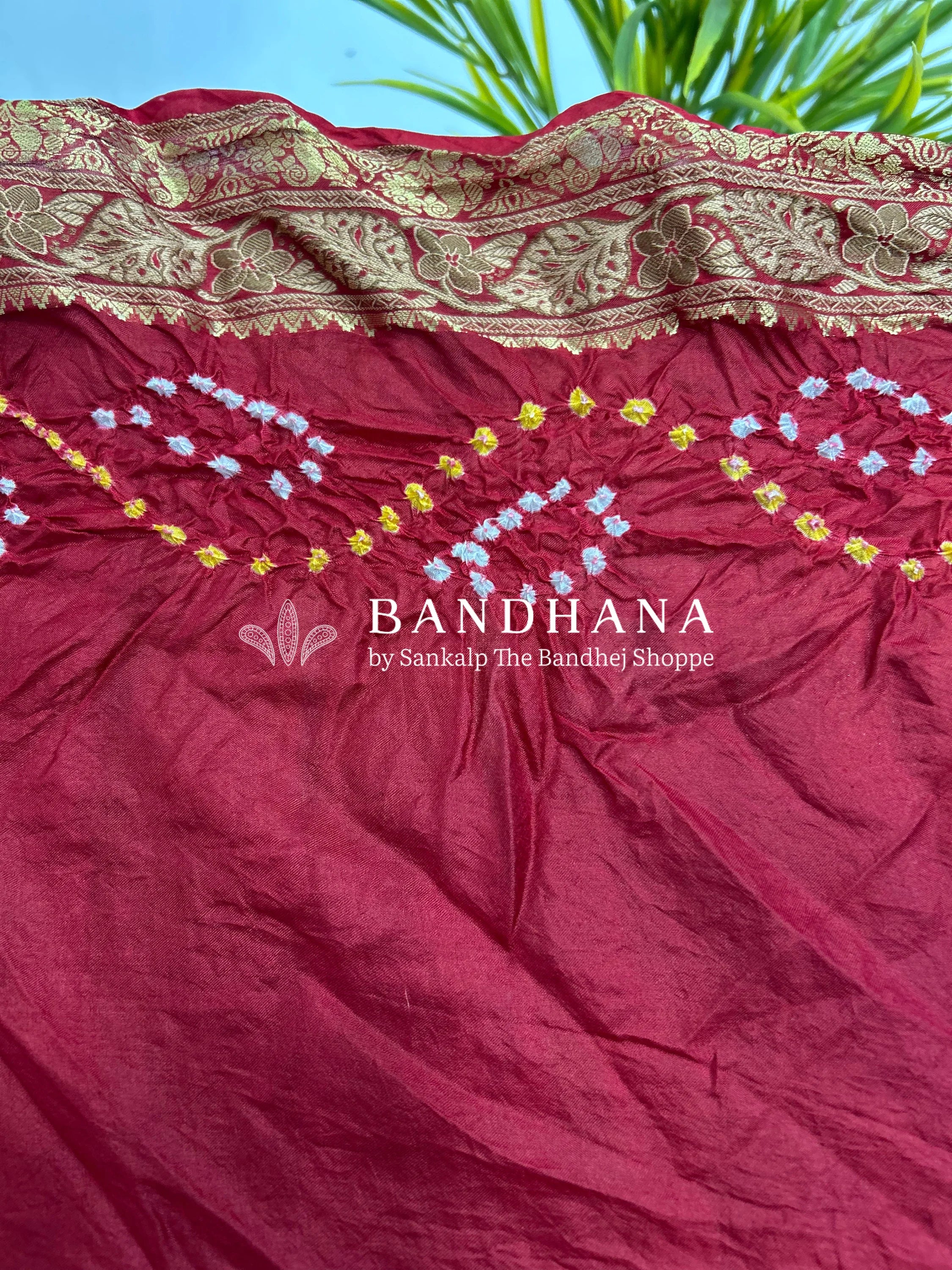 Chiku & Maroon Soft Silk Resham Palav Bandhani Saree peru / Soft Silk Sarees