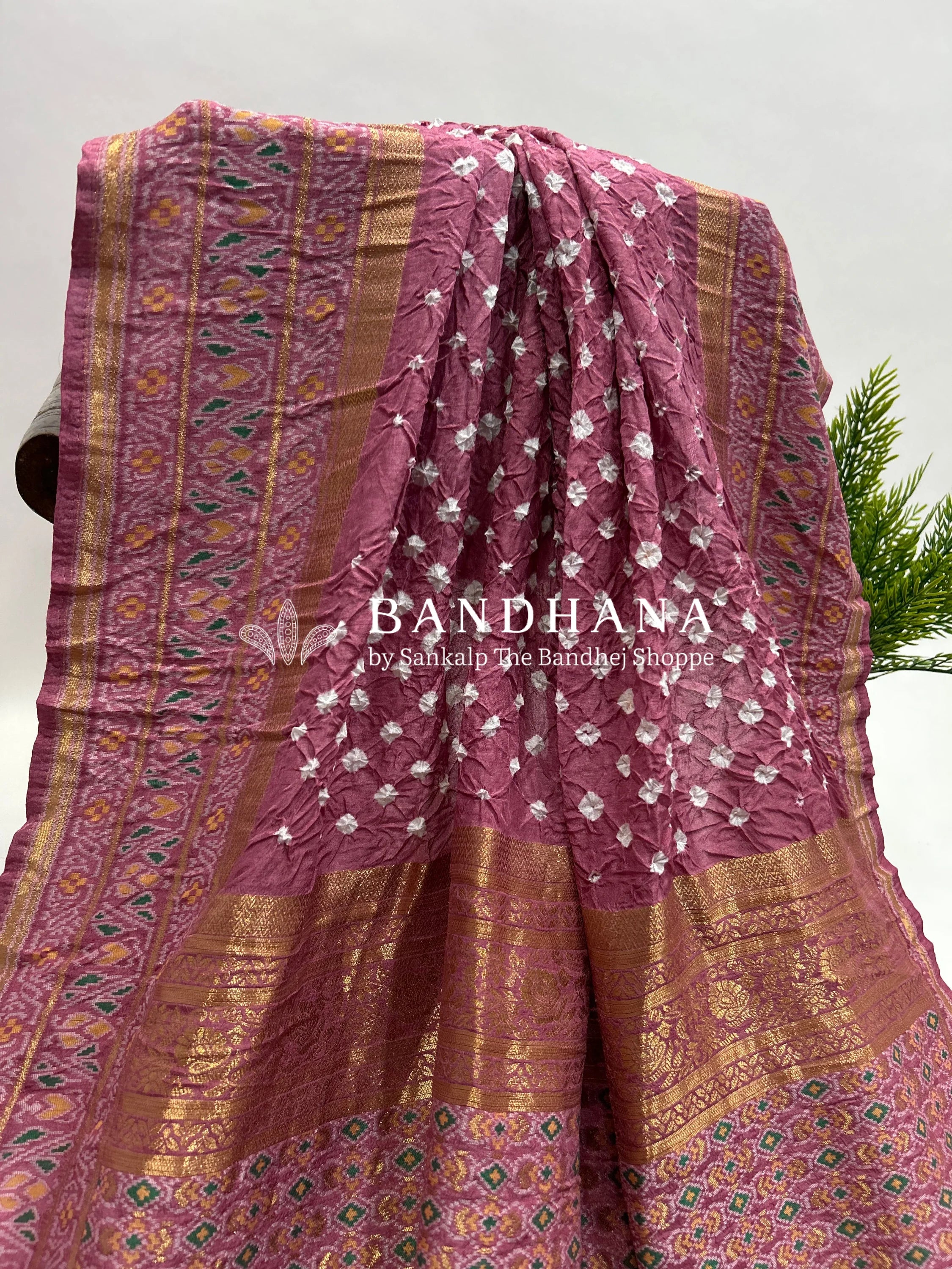 Dark Onion Pink Color Malai Silk Single Dot Bandhani Saree pink / Malai Silk Sarees