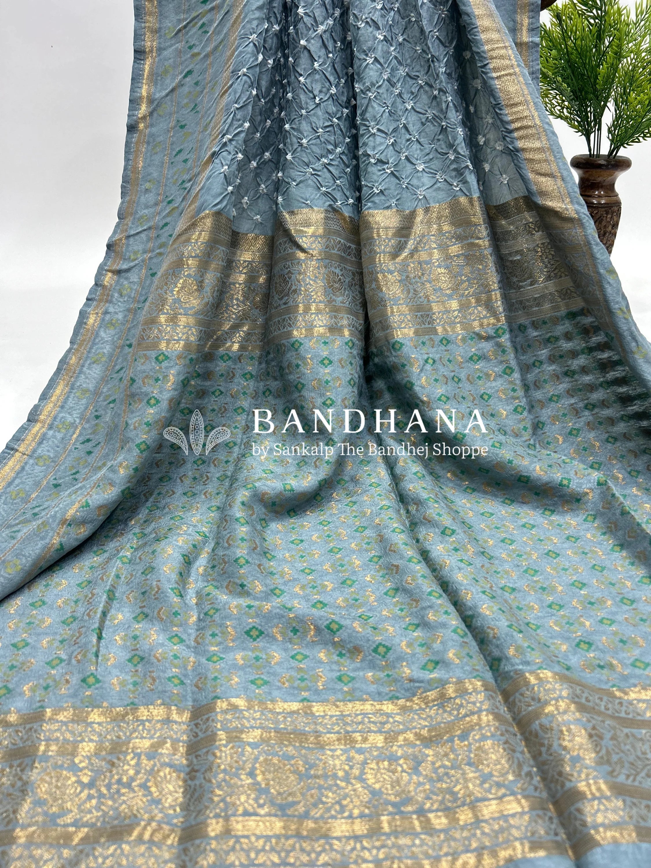 Grey Malai Silk Single Dot Bandhani Saree grey / Malai Silk Sarees