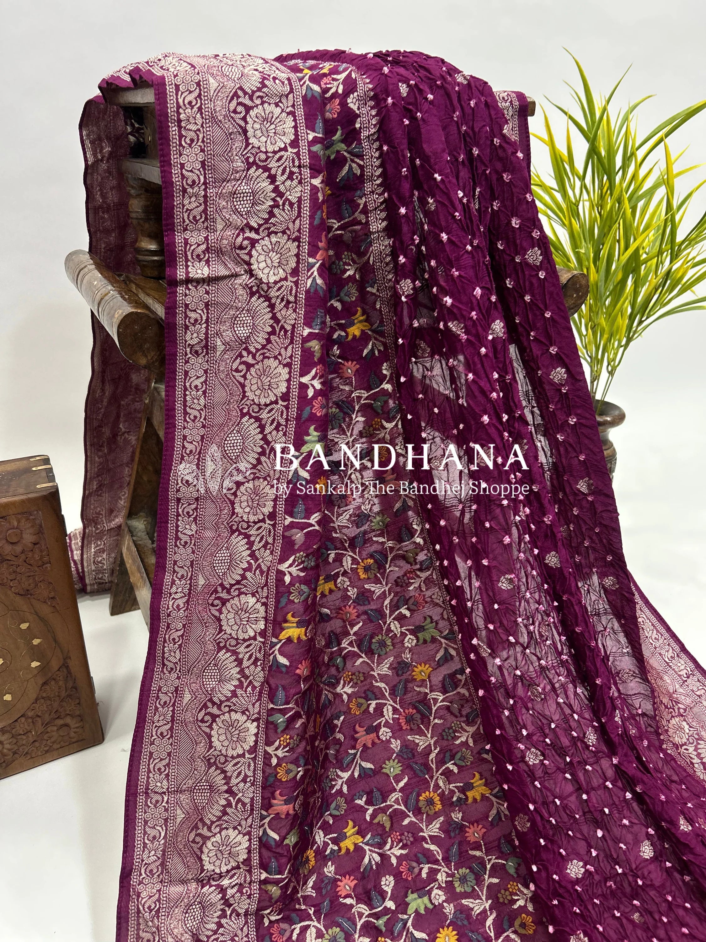 Magenta Art Tussar Silk Bandhani Saree darkmagenta / Tussar Silk Sarees