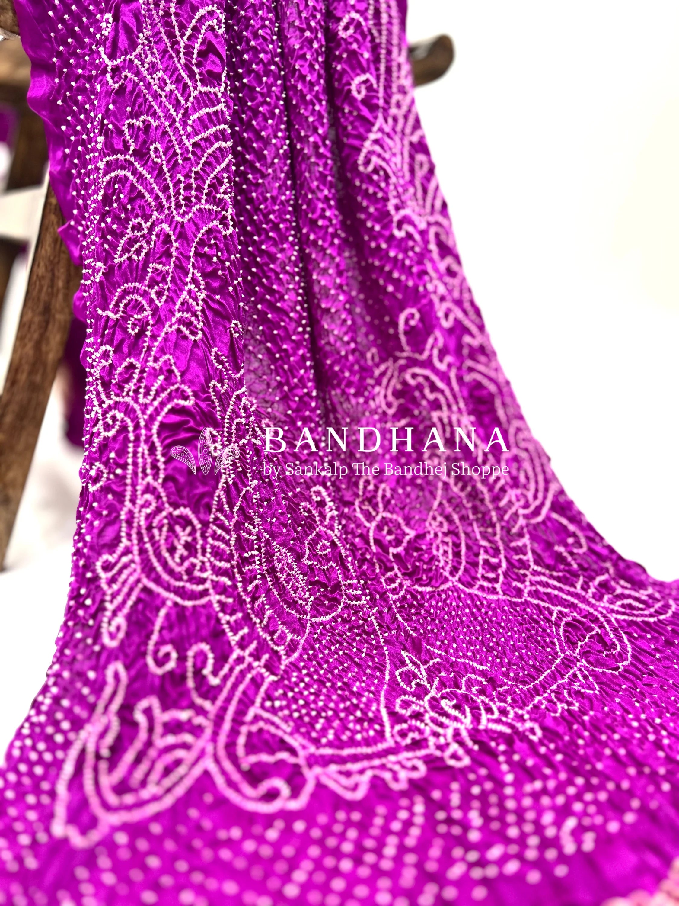 Magenta Gaji Silk Mor Pankh Bandhani Dupatta magenta / Gajji Silk Dupattas