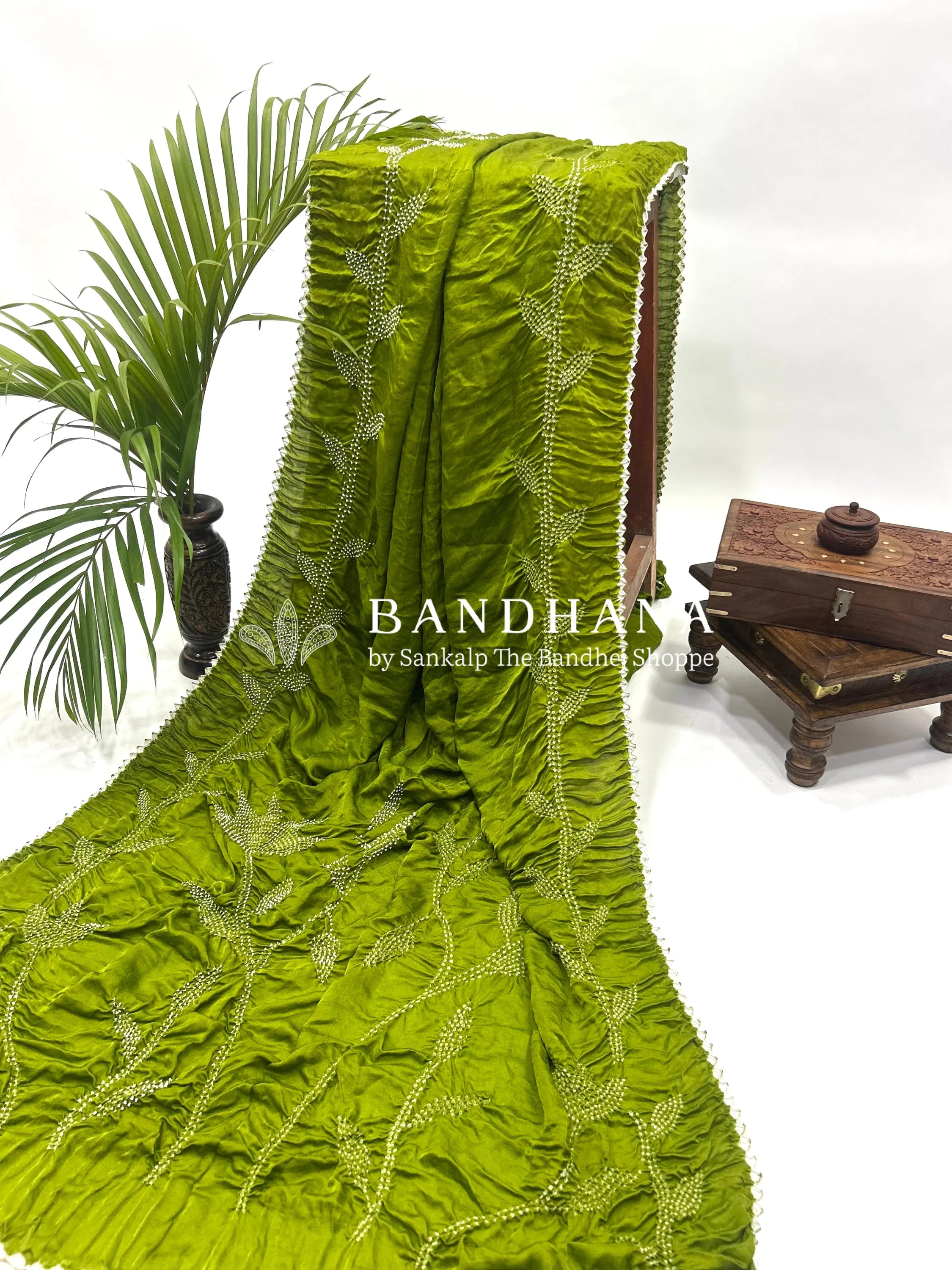 Mahendi Gajji Designer Bandhani Saree green / Gajji Sarees