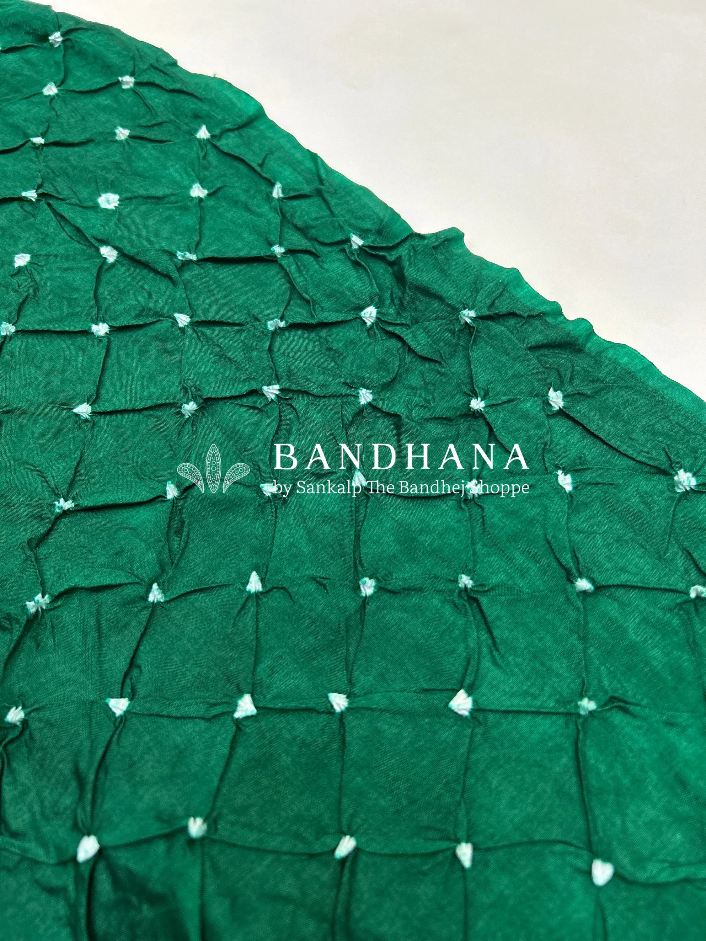 Maroon & Green Art Dupion Butta Bandhani Dress Material green / Art Silk Dresses