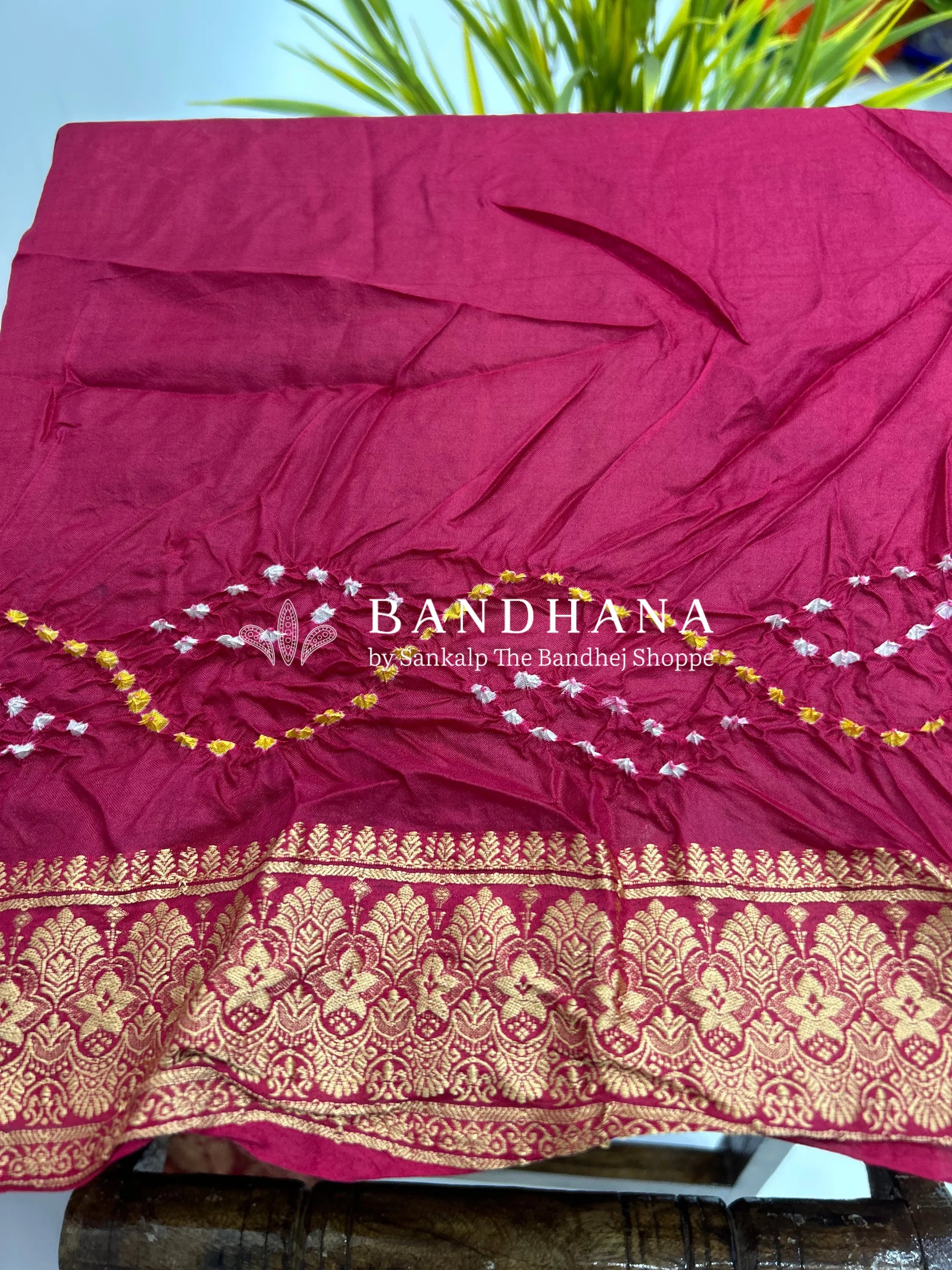 Maroon Soft Silk Resham Palav Bandhani Saree maroon / Soft Silk Sarees