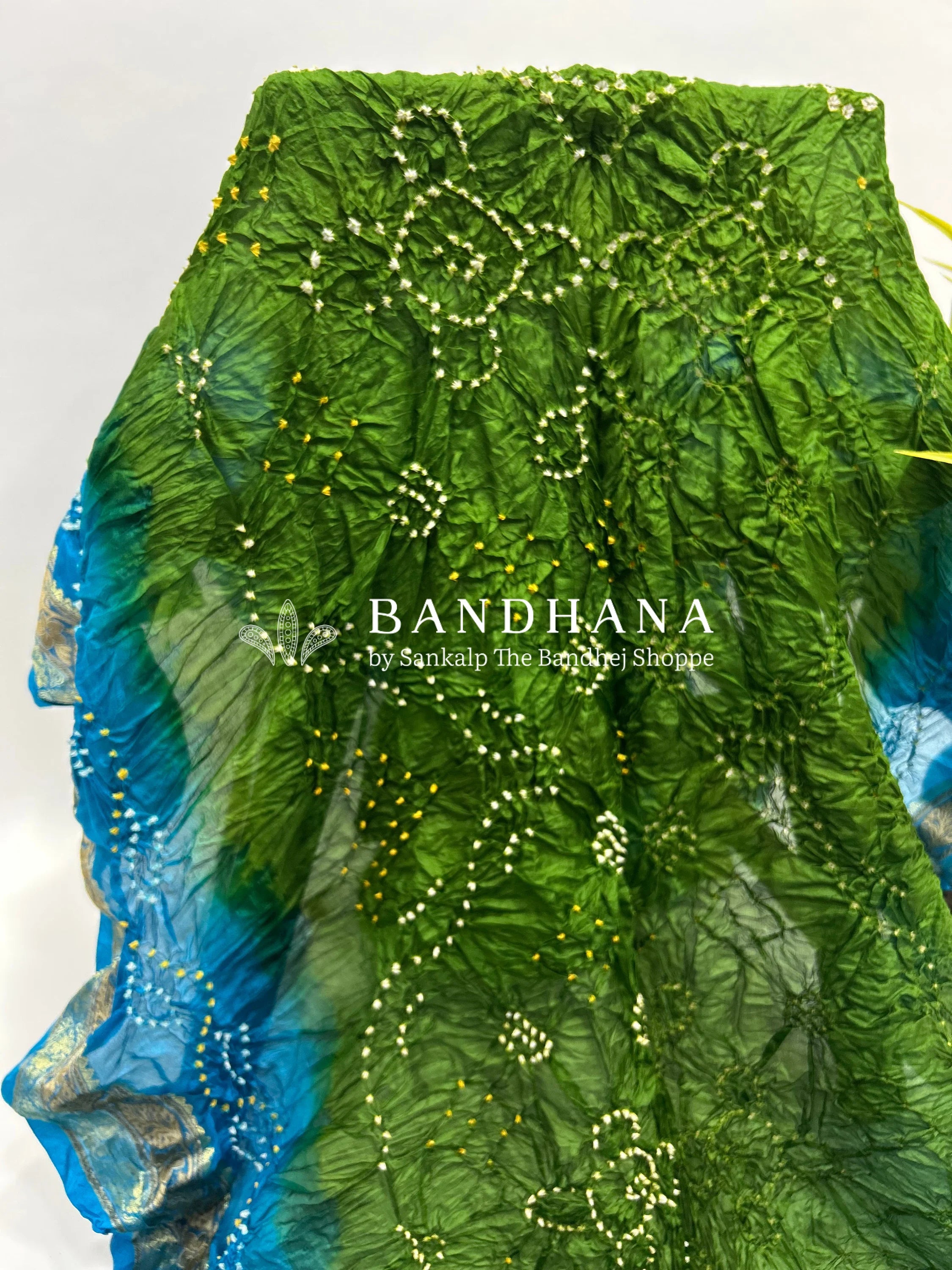 Mehandi & Firozi Soft Silk Resham Palav Bandhani Saree green / Soft Silk Sarees