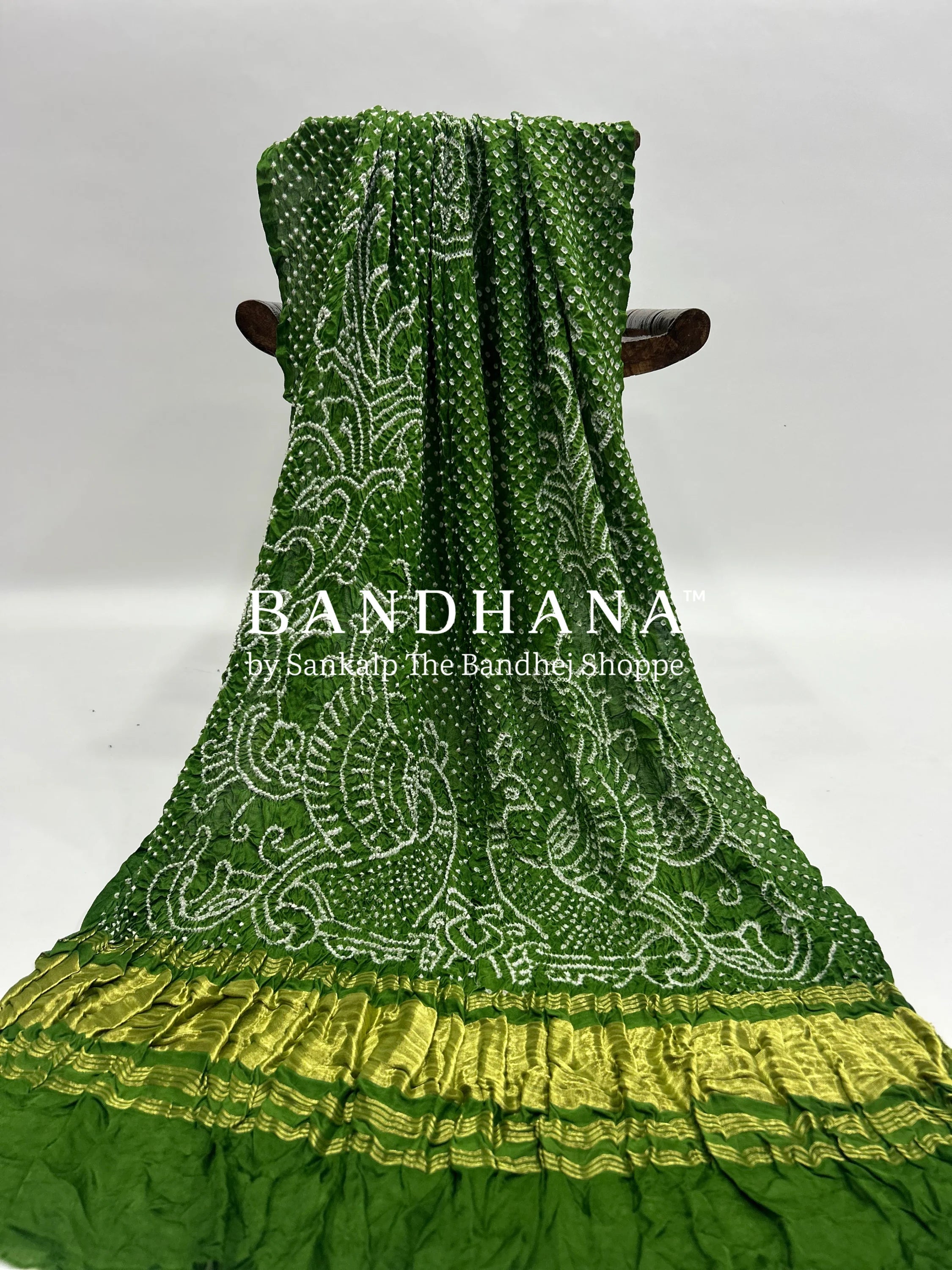Mehendi Gaji Silk MorPankh Bandhani Dupatta green / Gaji Silk Dupattas