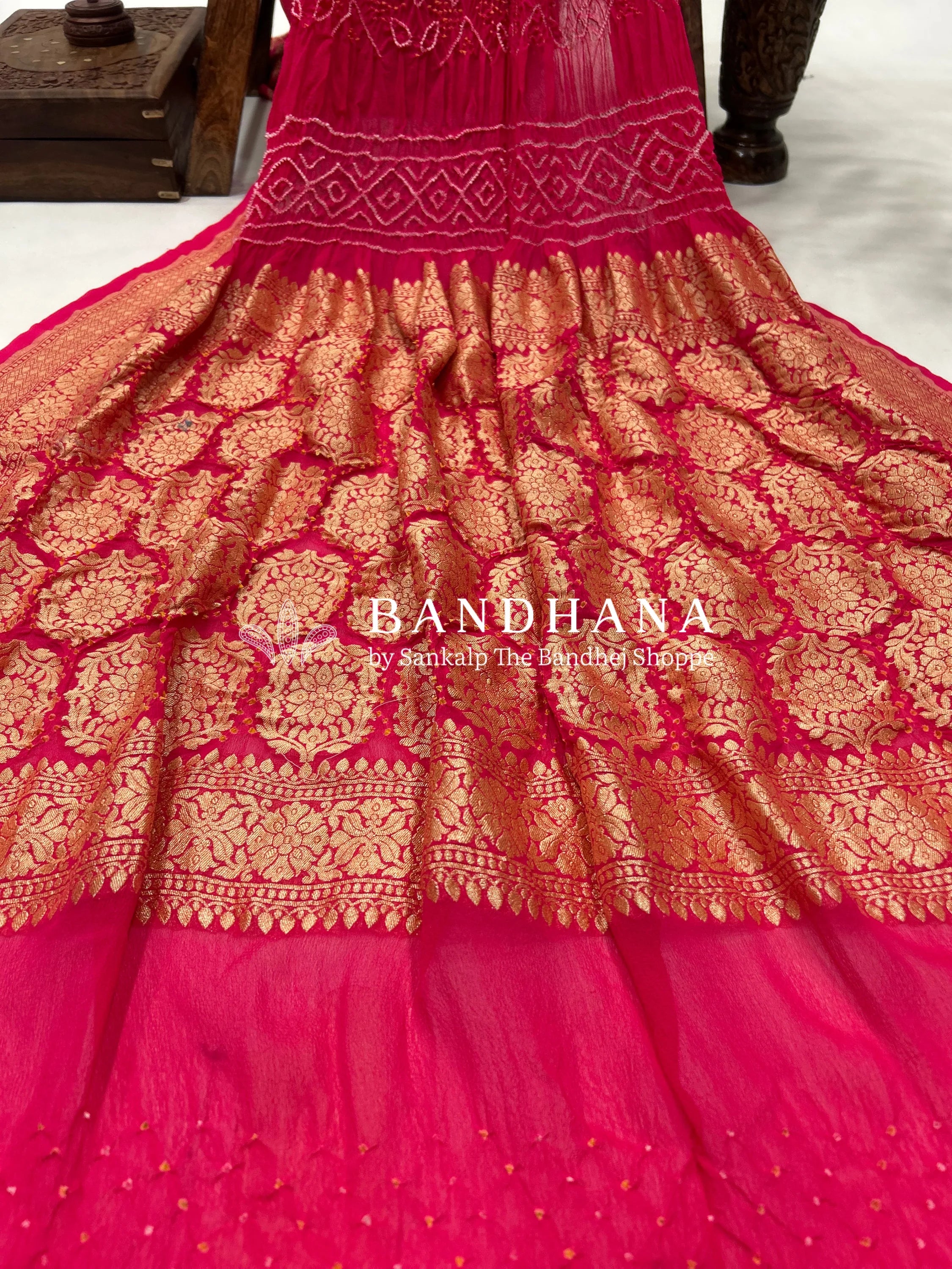 Olive Gajri Georgette Bananrasi All Over Rai Bandhani Saree Sarees