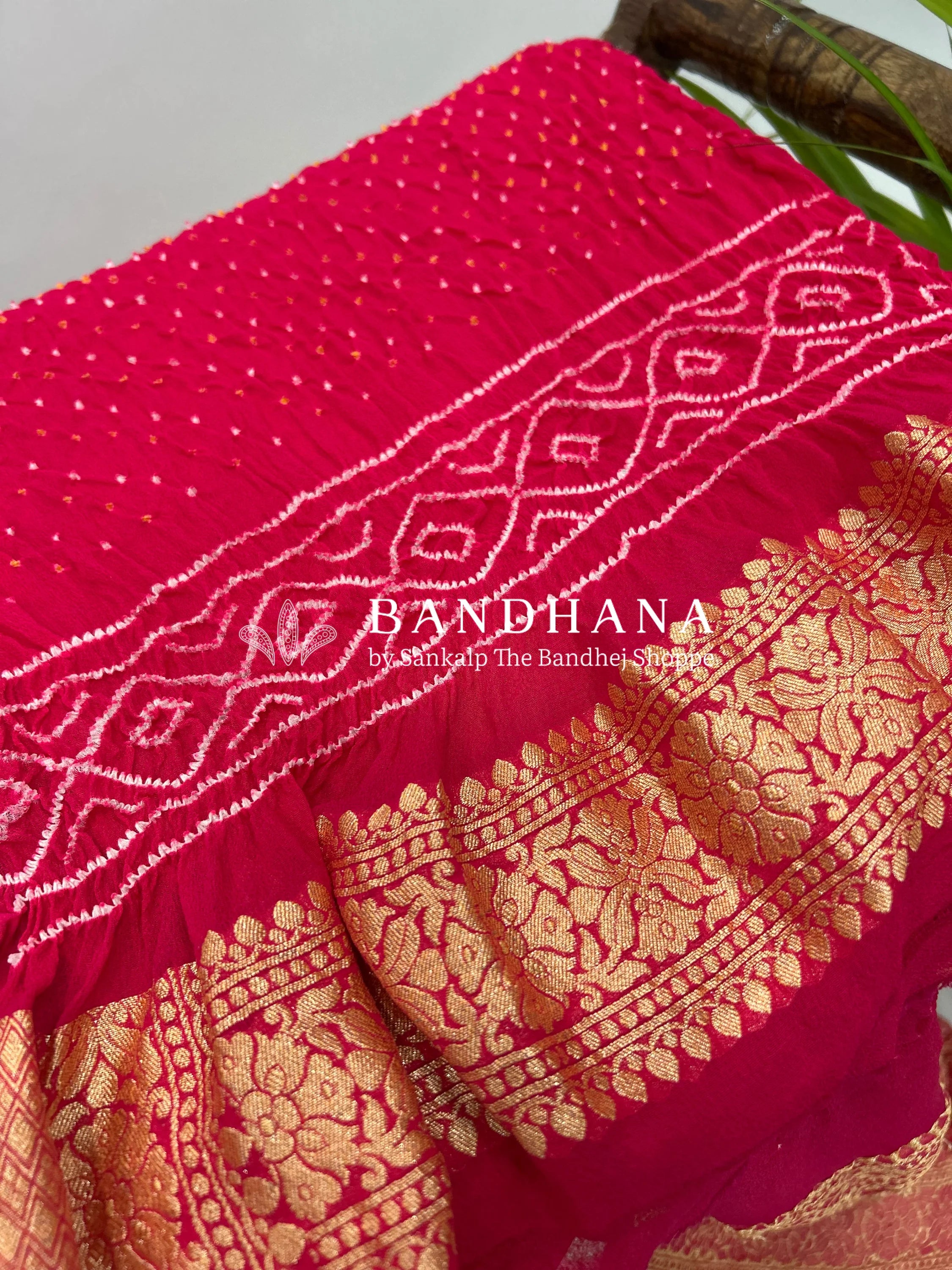 Olive Gajri Georgette Bananrasi All Over Rai Bandhani Saree Sarees