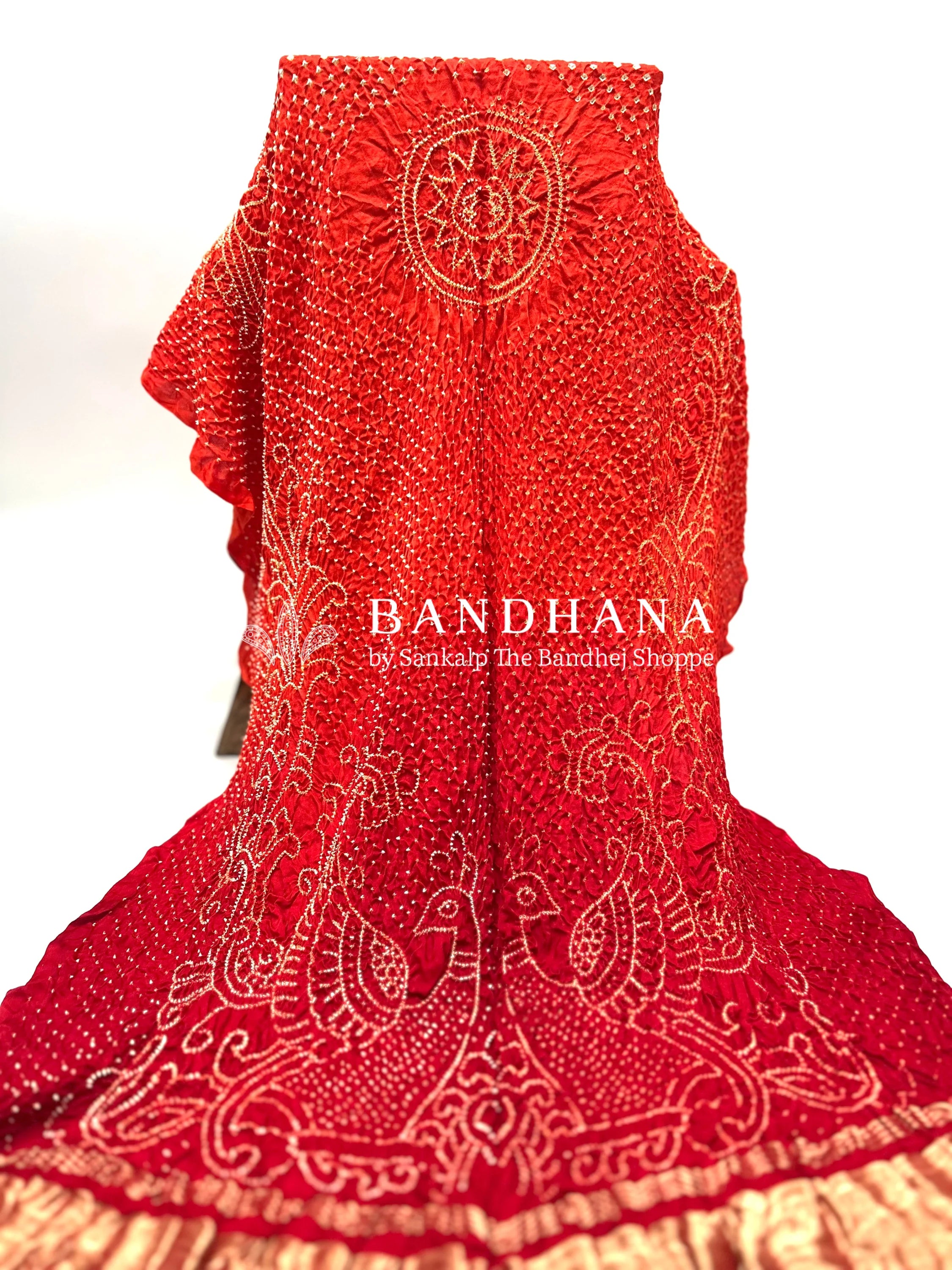 Orange-Red Gaji Silk Mor Pankh Bandhani Dupatta orangered / Gajji Silk Dupattas