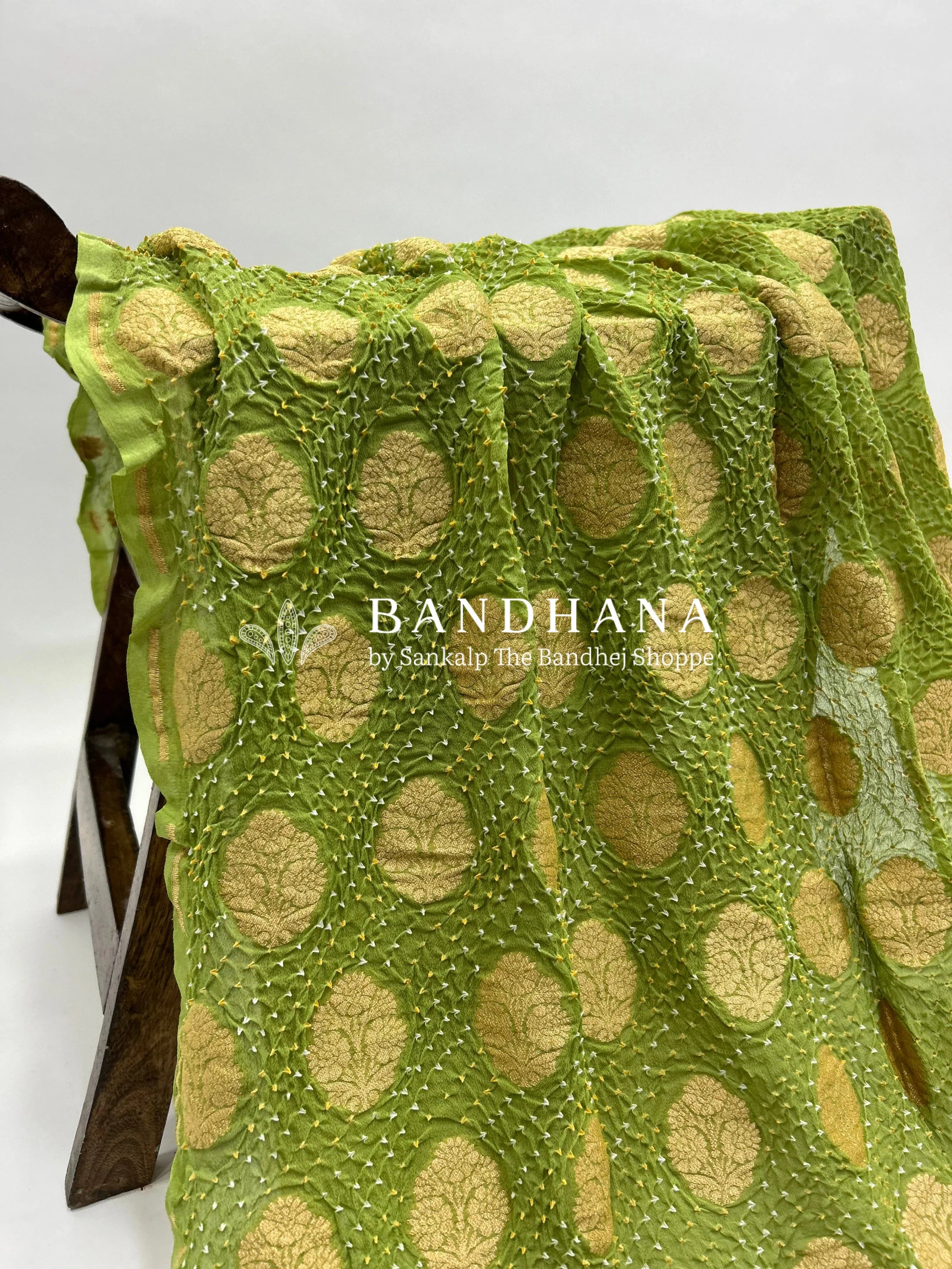 Parrot Green Georgette Banarasi Bandhani Kurti Material green / Georgette Dresses