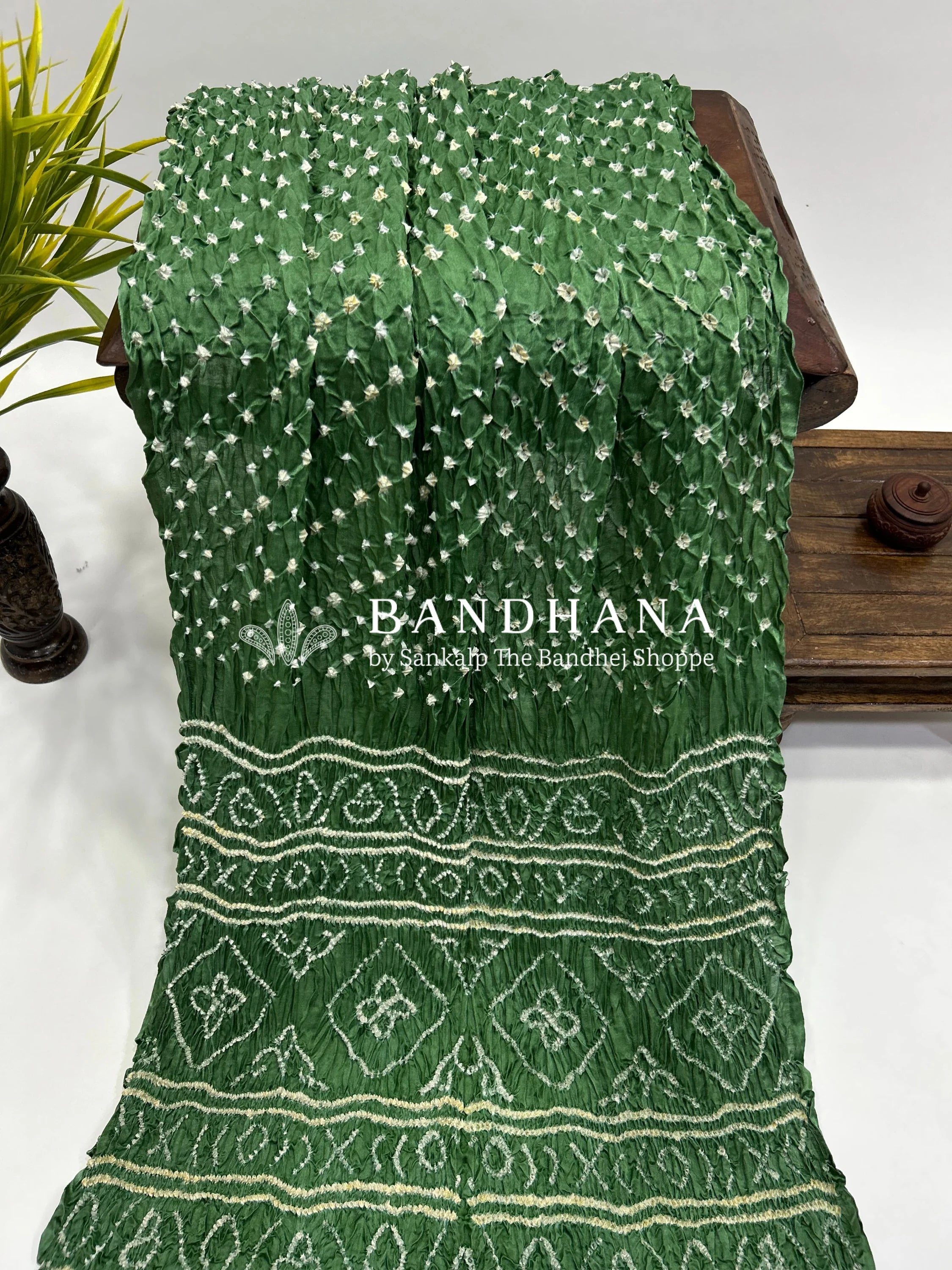 Pista Gajji Silk Single Dot Bandhani Saree green / Gajji Silk Sarees