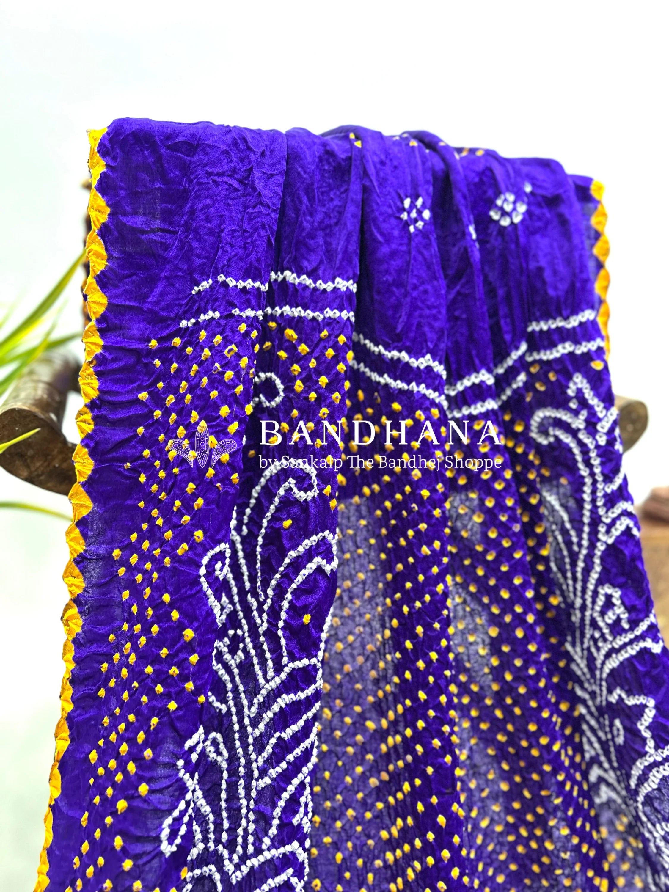 Purple Mor Palav Gajji Designer Bandhani Saree purple / Gajji Silk Sarees