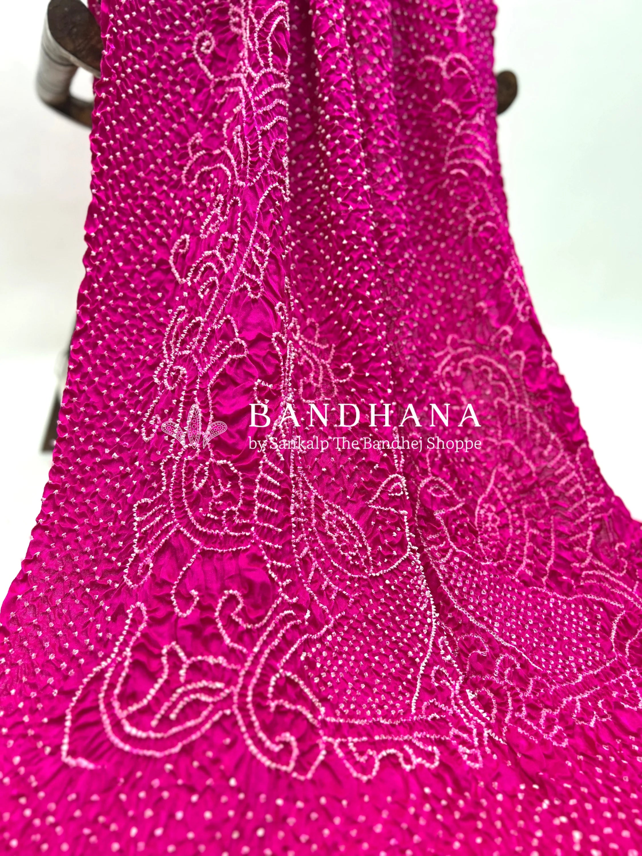 Rani Gaji Silk Mor Pankh Bandhani Dupatta fuchsia / Gajji Silk Dupattas