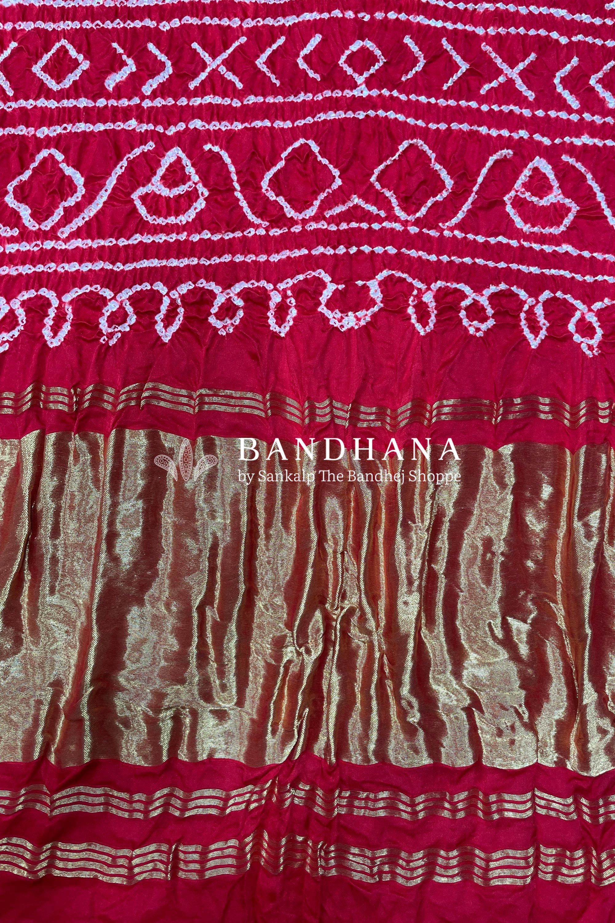 Red Color Gajji Silk All Over Bandhani Lagdipatta Blouse Pics