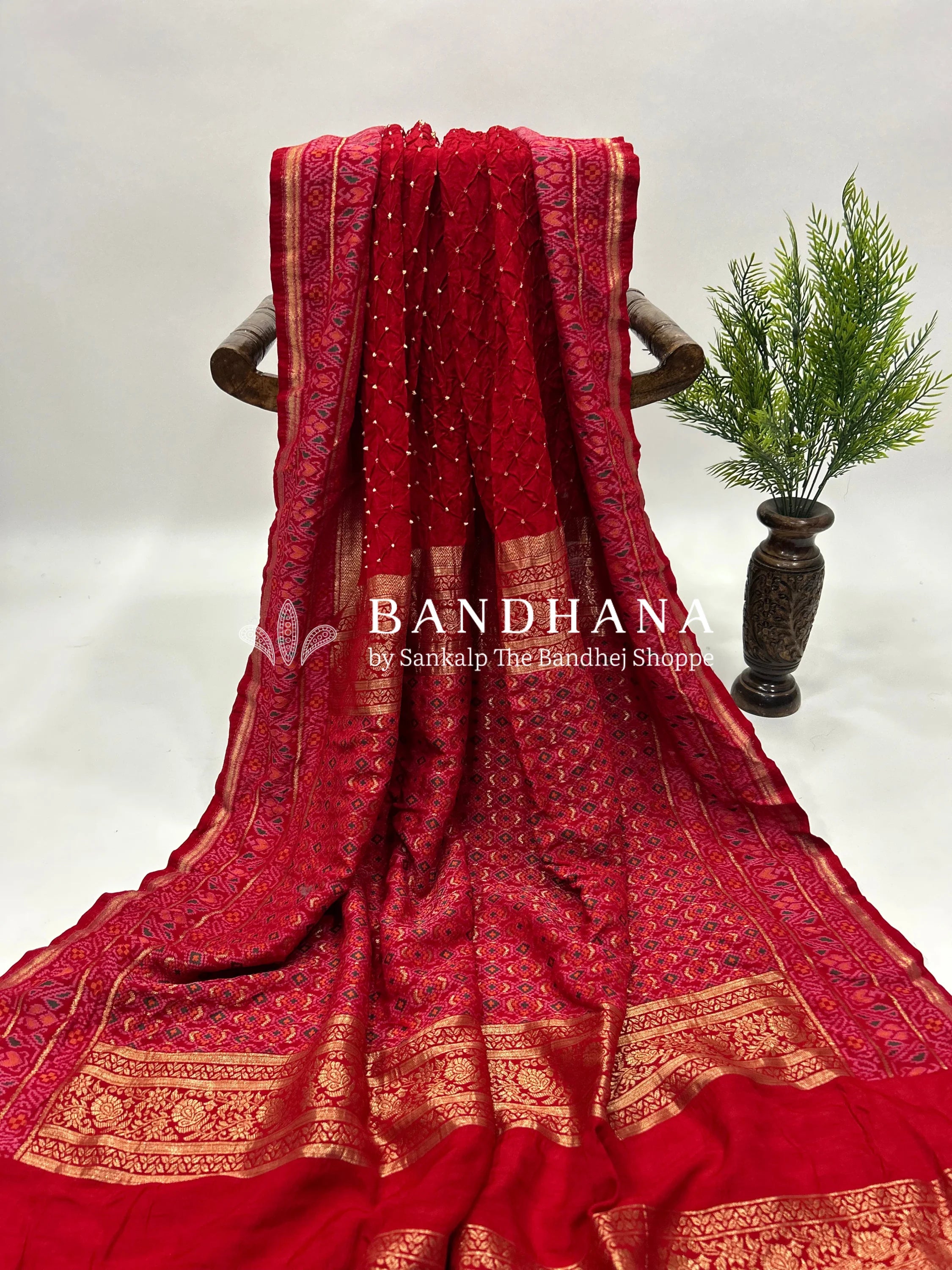 Red Color Malai Silk Single Dot Bandhani Saree red / Malai Silk Sarees
