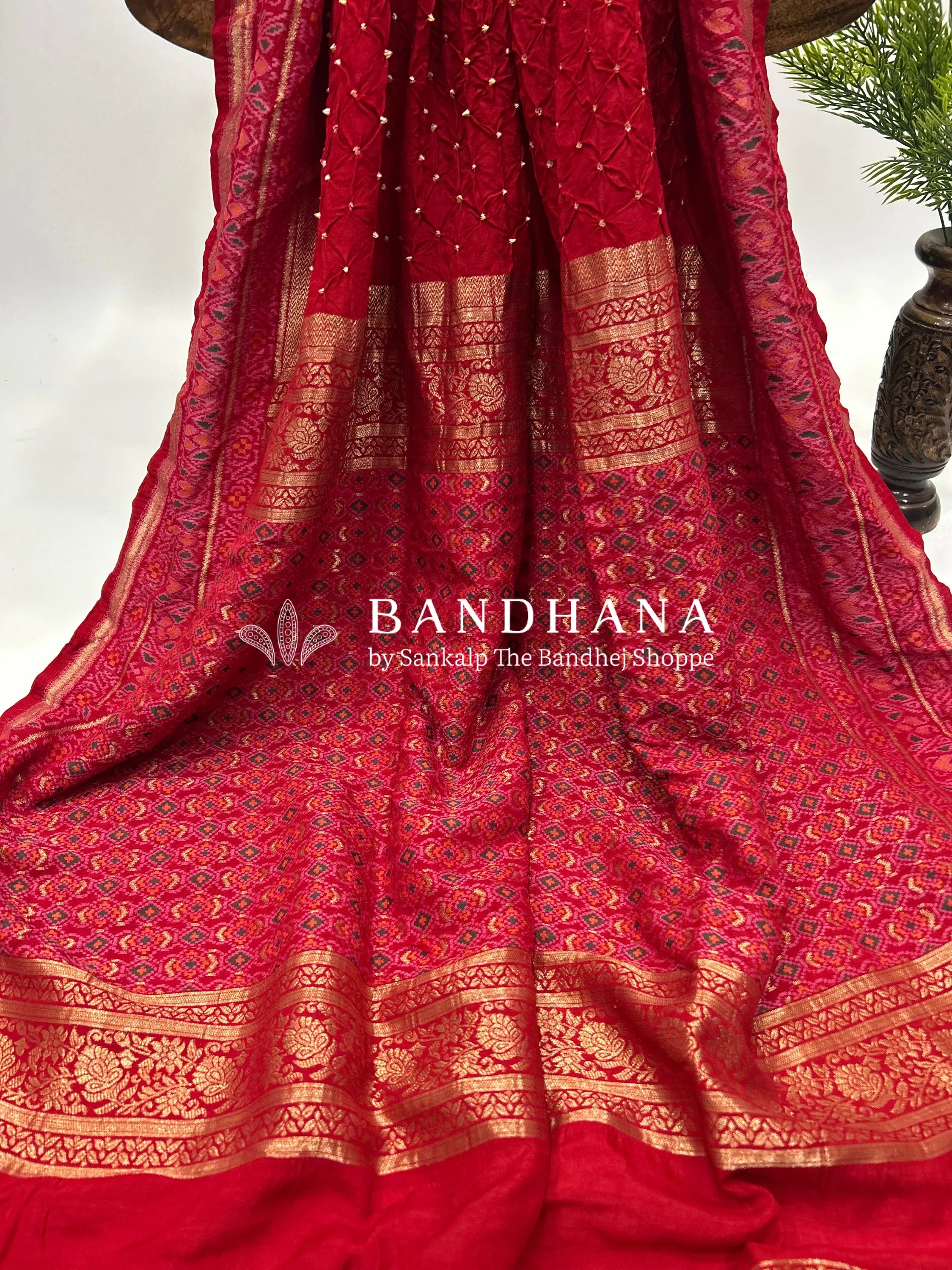 Red Color Malai Silk Single Dot Bandhani Saree red / Malai Silk Sarees