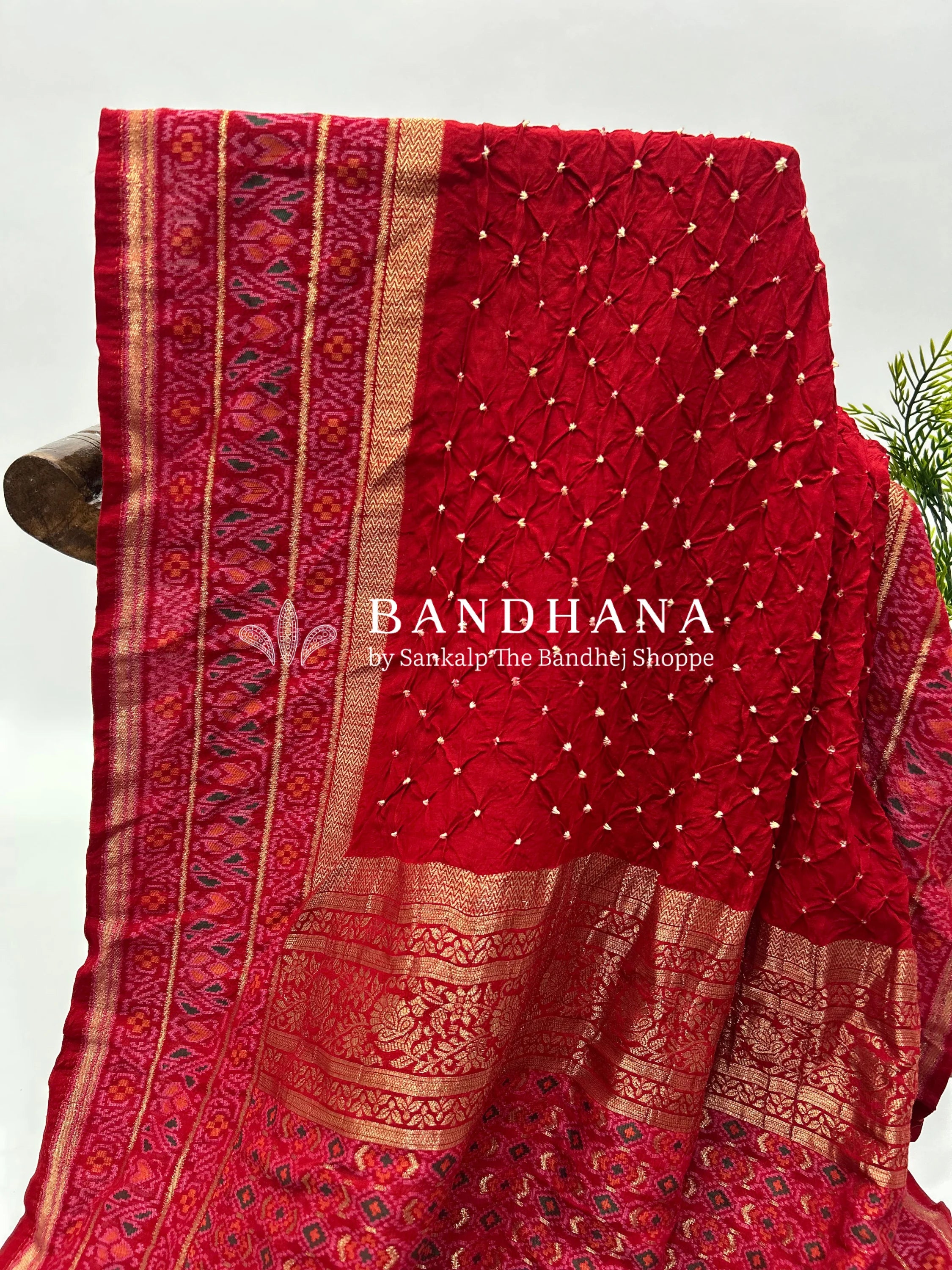 Red Color Malai Silk Single Dot Bandhani Saree red / Malai Silk Sarees