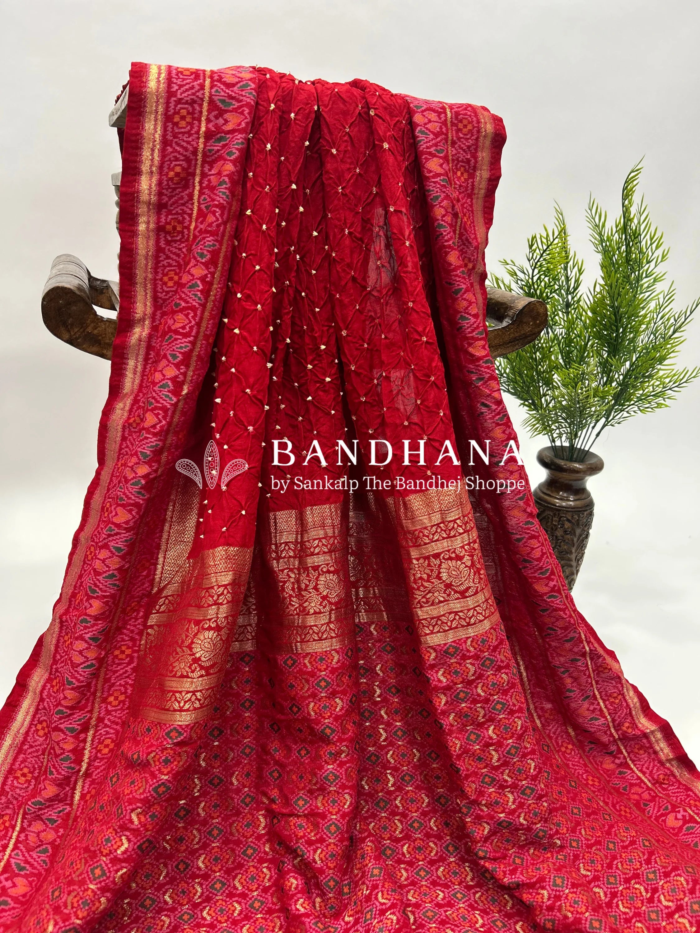 Red Color Malai Silk Single Dot Bandhani Saree red / Malai Silk Sarees