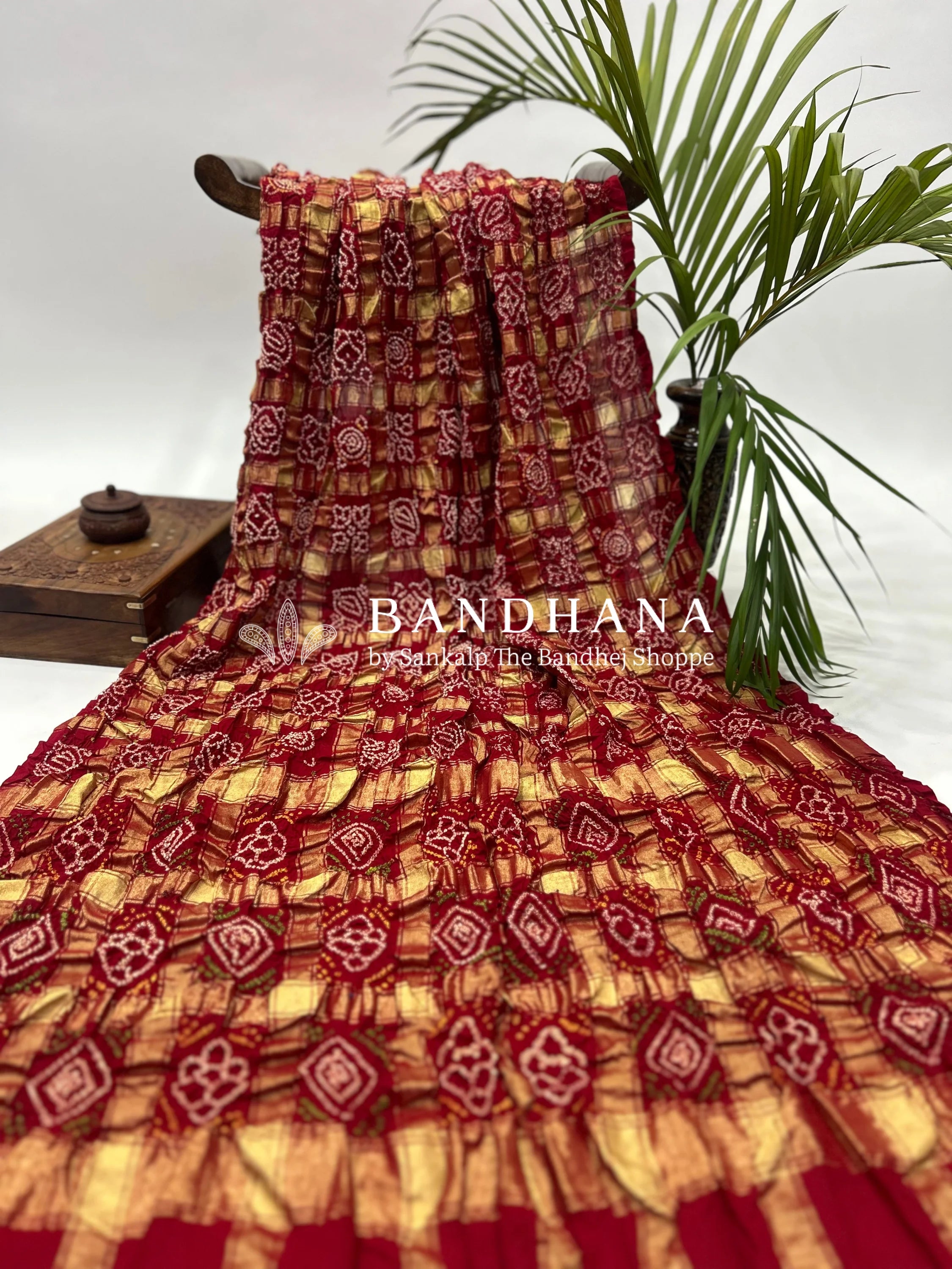 Red Cotton Tradtional Garchola Saree Sarees