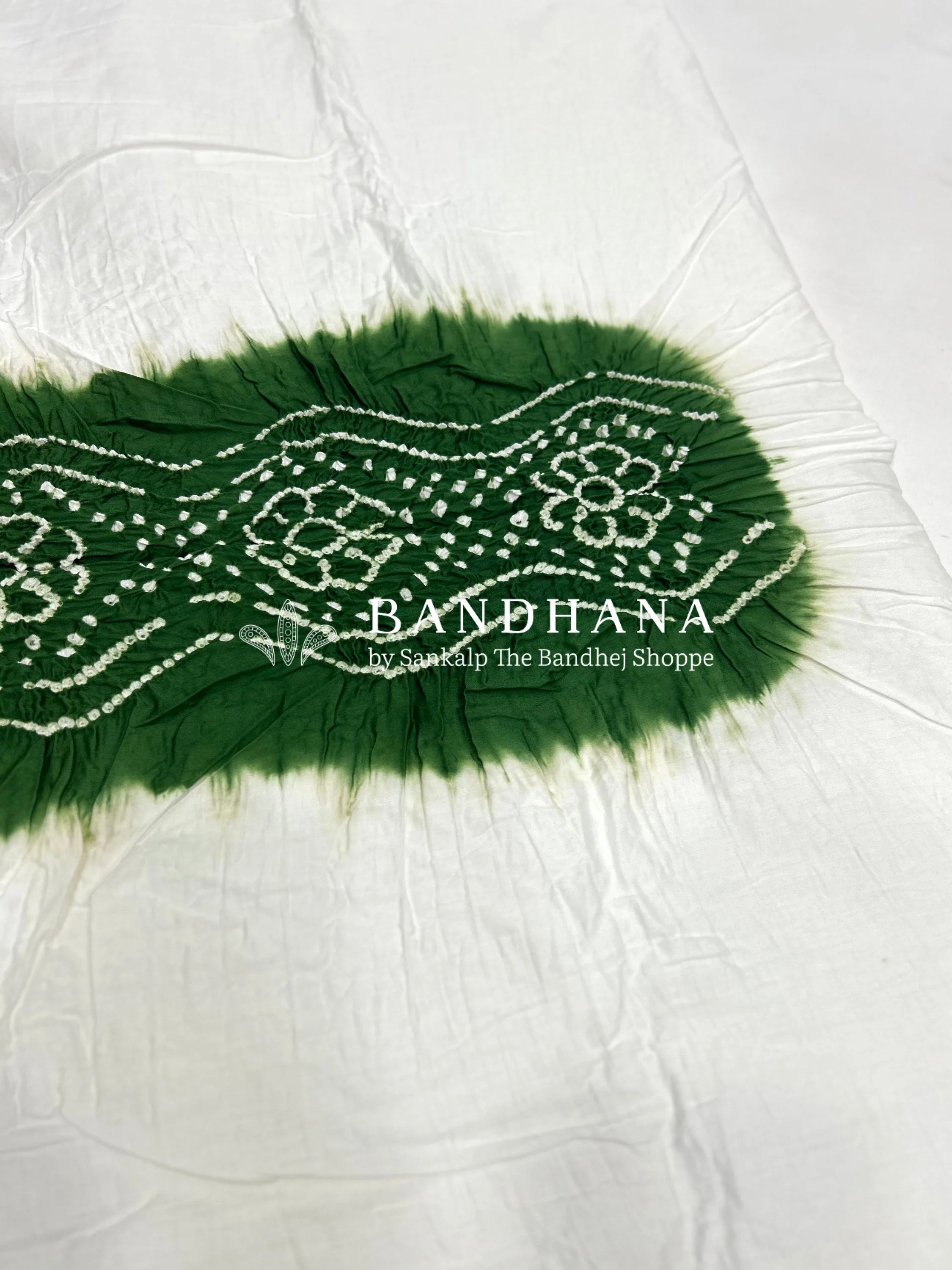 White-Mehendi Green Cotton Pennal Bandhani Dress Material olivedrab / Cotton Dresses